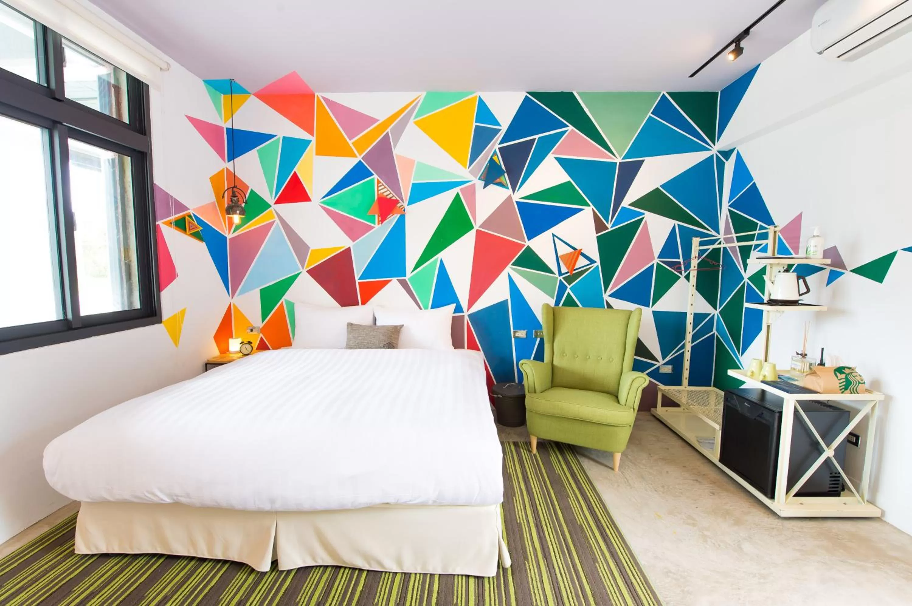 Photo of the whole room, Room Photo in The Leaf Inn