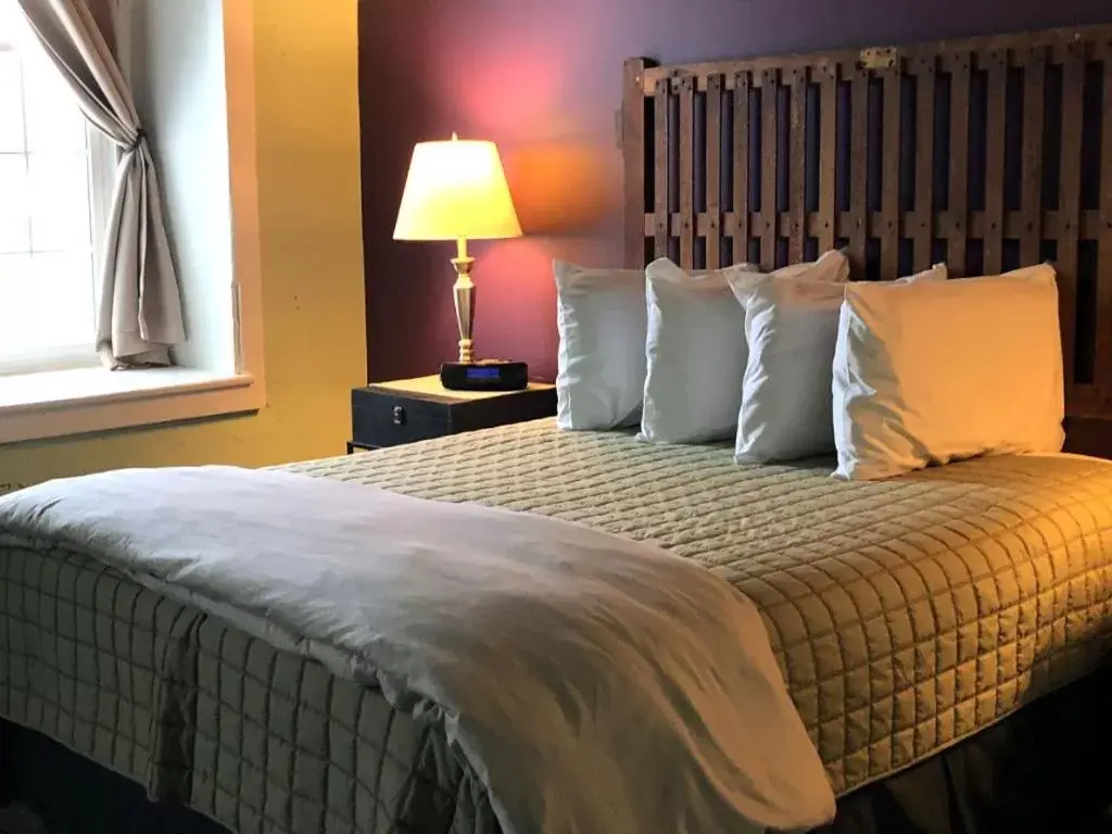 Standard Queen Room in The Inn at Stone Mill Standard Queen Room in The Inn at Stone Mill