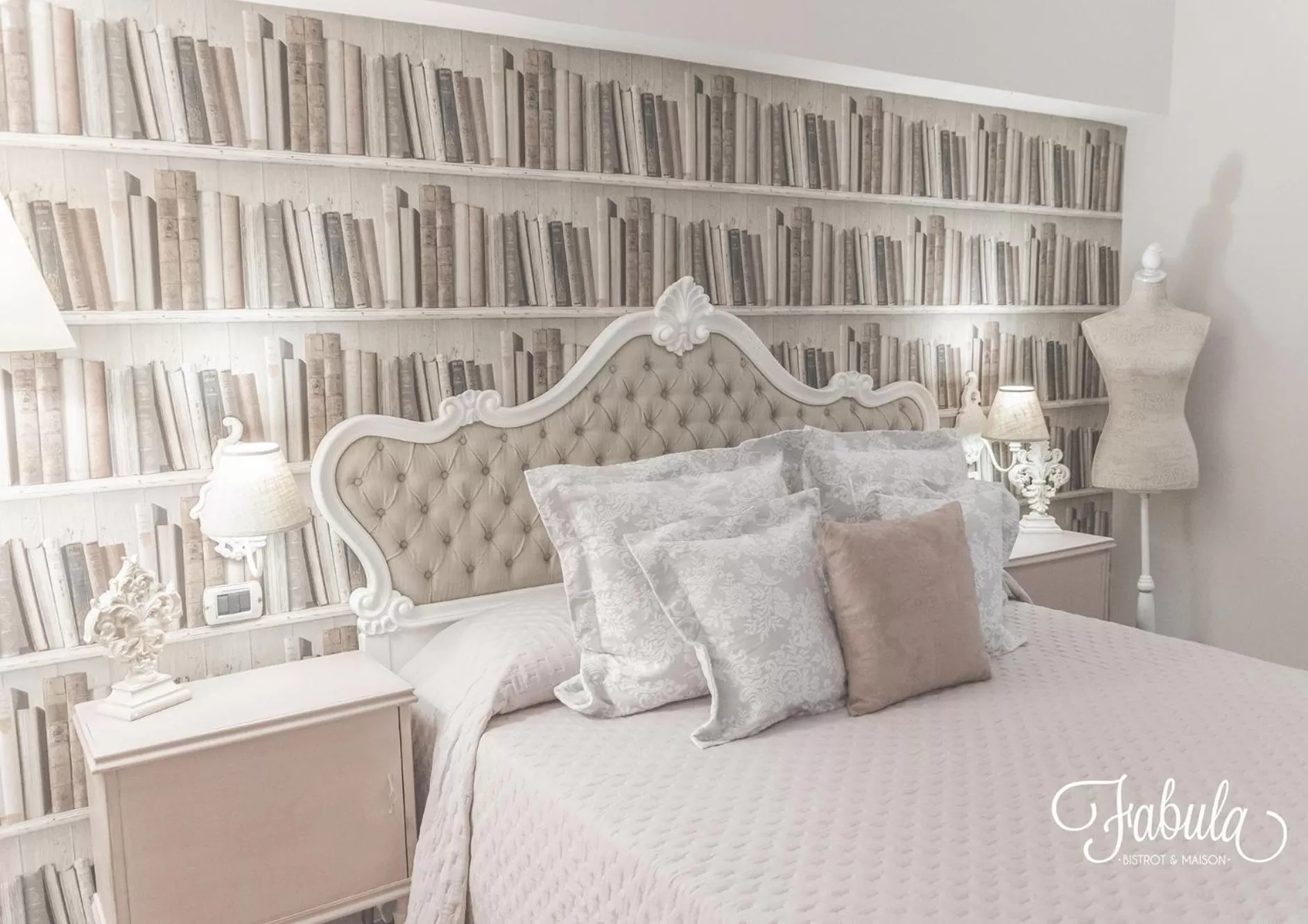 Bed, Library in Masseria Fabula Bistrot & Maison