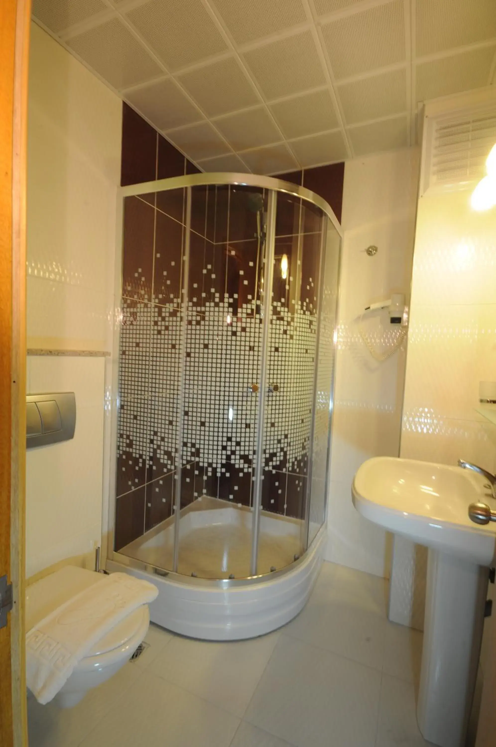 Bathroom in Rosy Hotel Marmaris