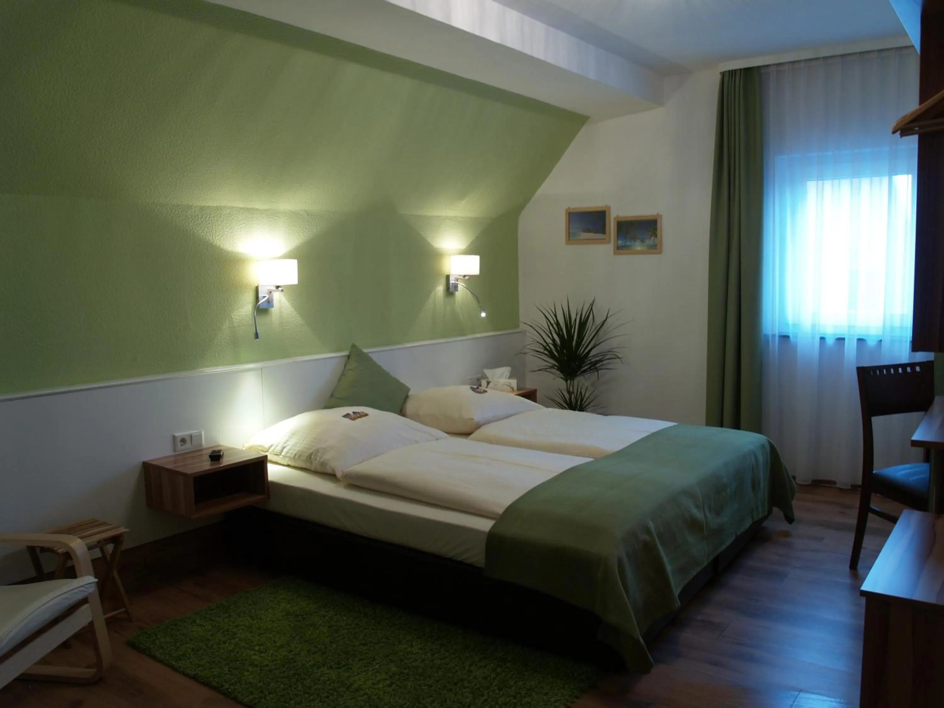 Photo of the whole room, Bed in Hotel Smart-Inn