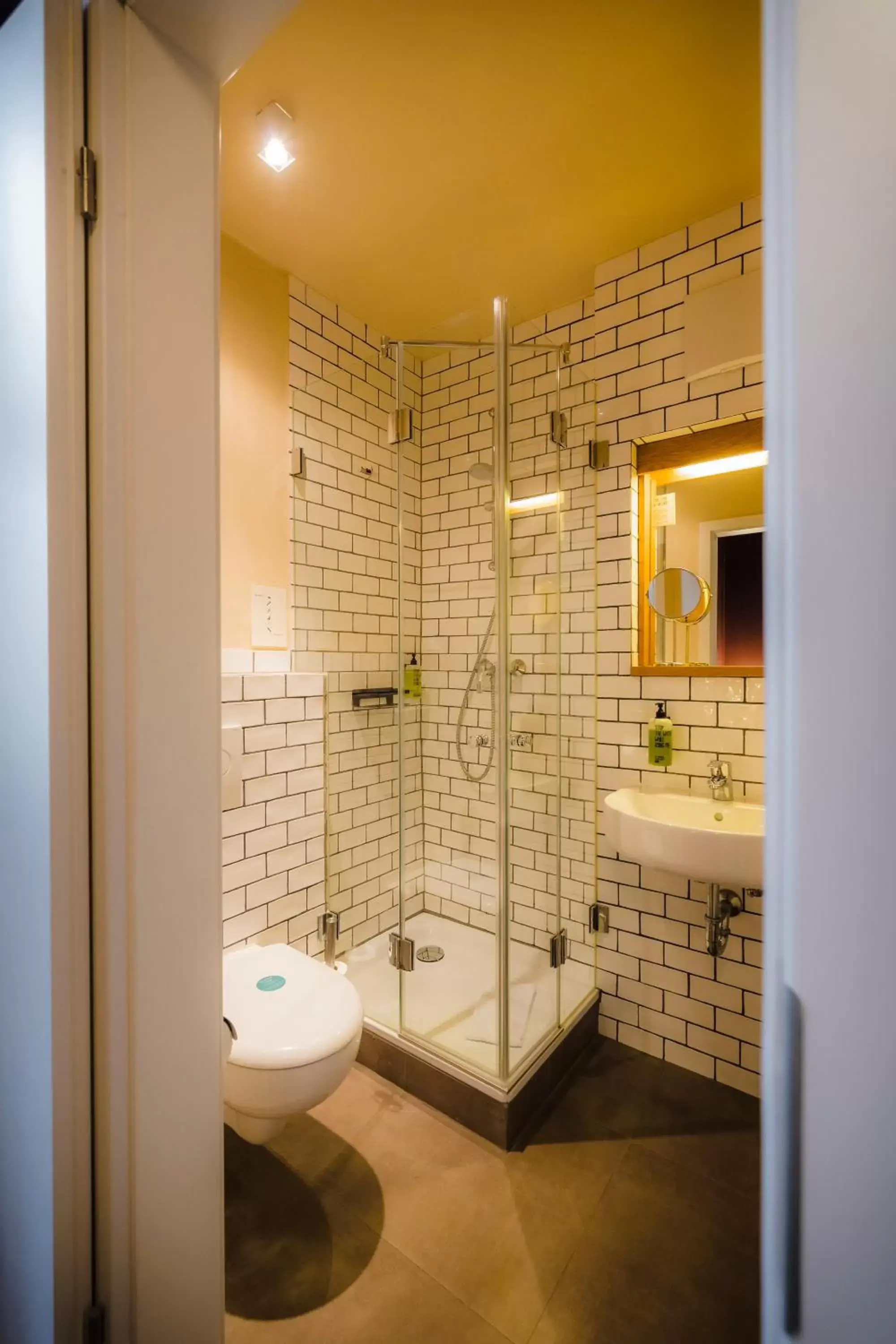 Bathroom in Hotel Luis