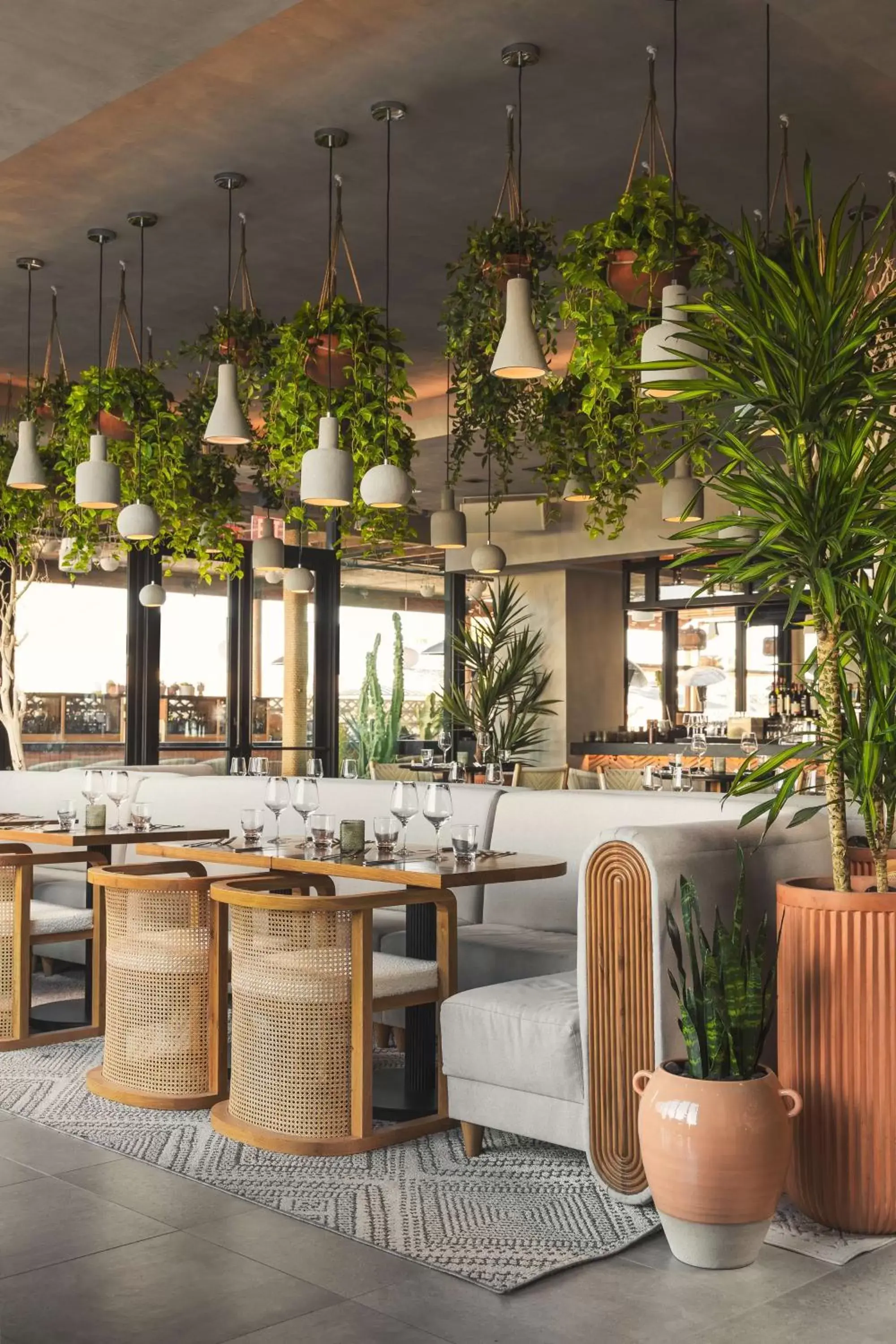 Dining area in Senna House Hotel Scottsdale, Curio Collection By Hilton