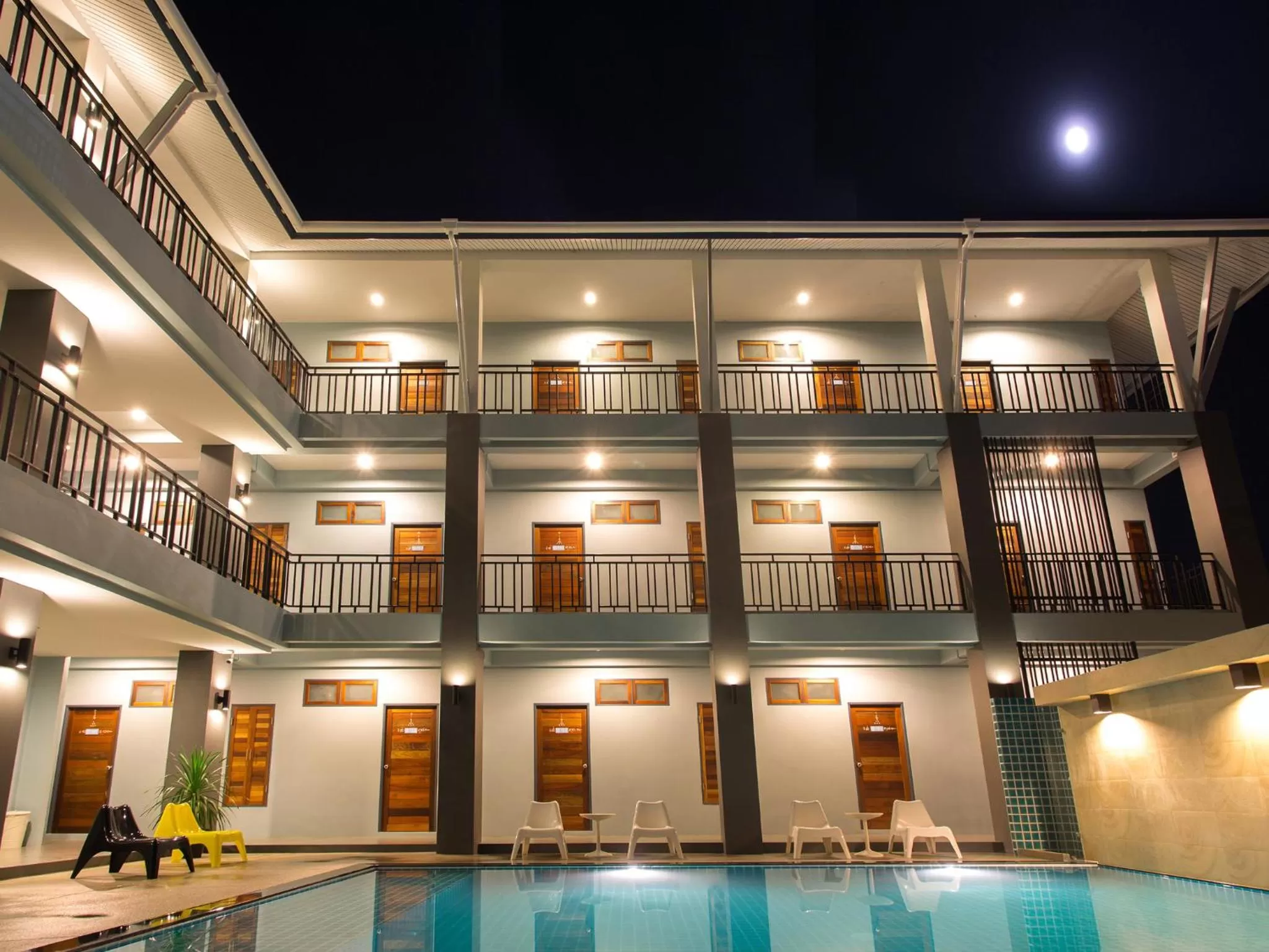 Facade/entrance in Ruk Cozy