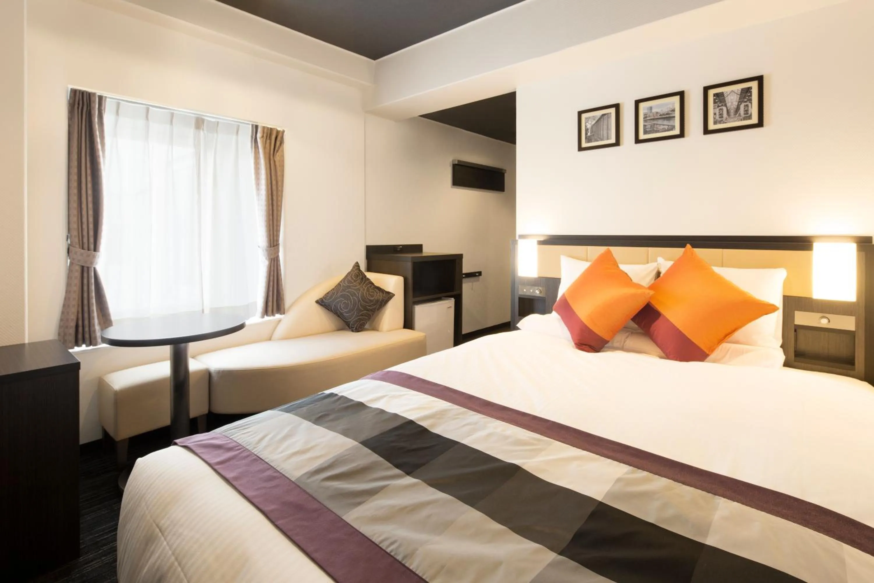 Bed in HOTEL MYSTAYS Shinsaibashi