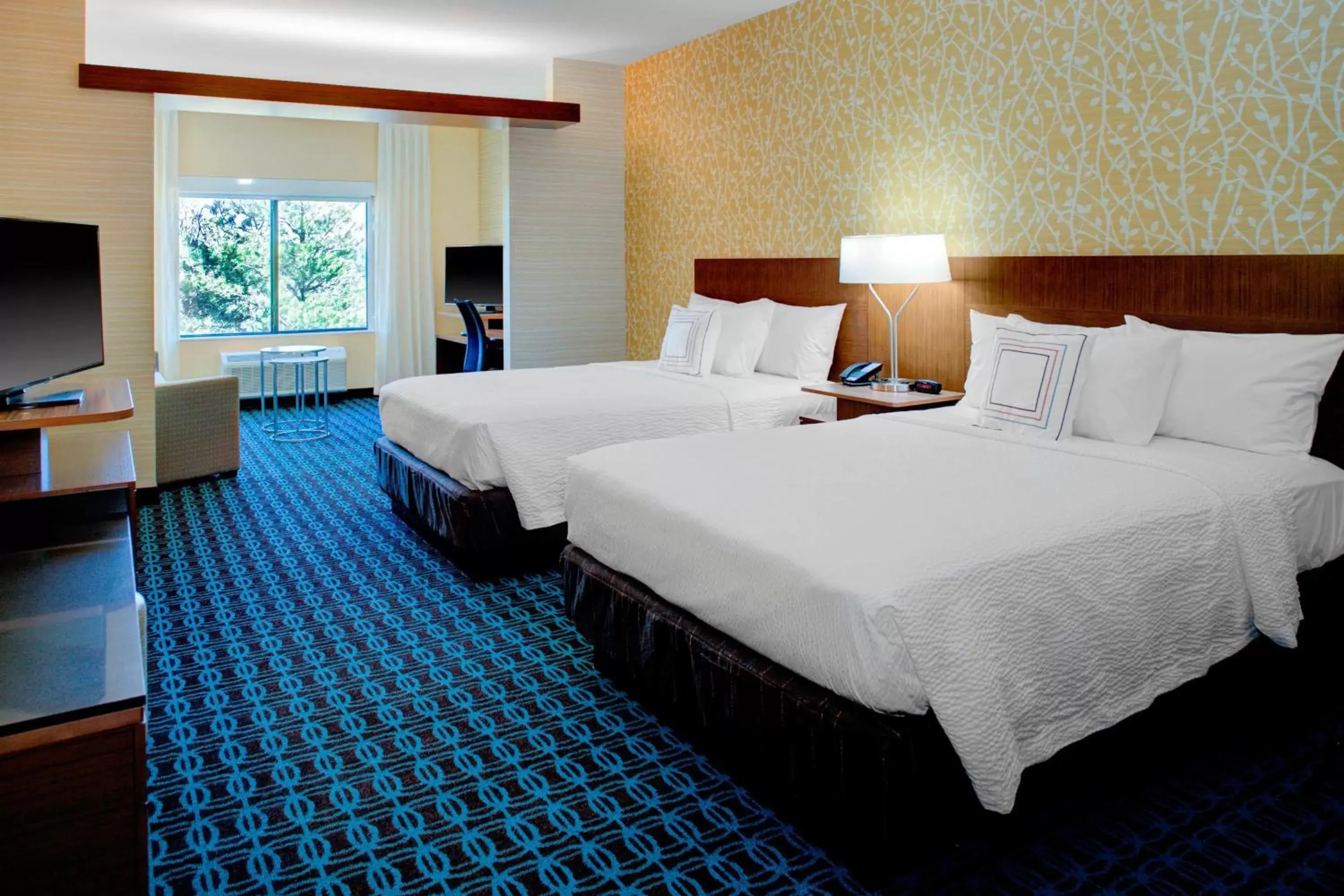 Photo of the whole room, Bed in Fairfield Inn & Suites by Marriott Flagstaff East
