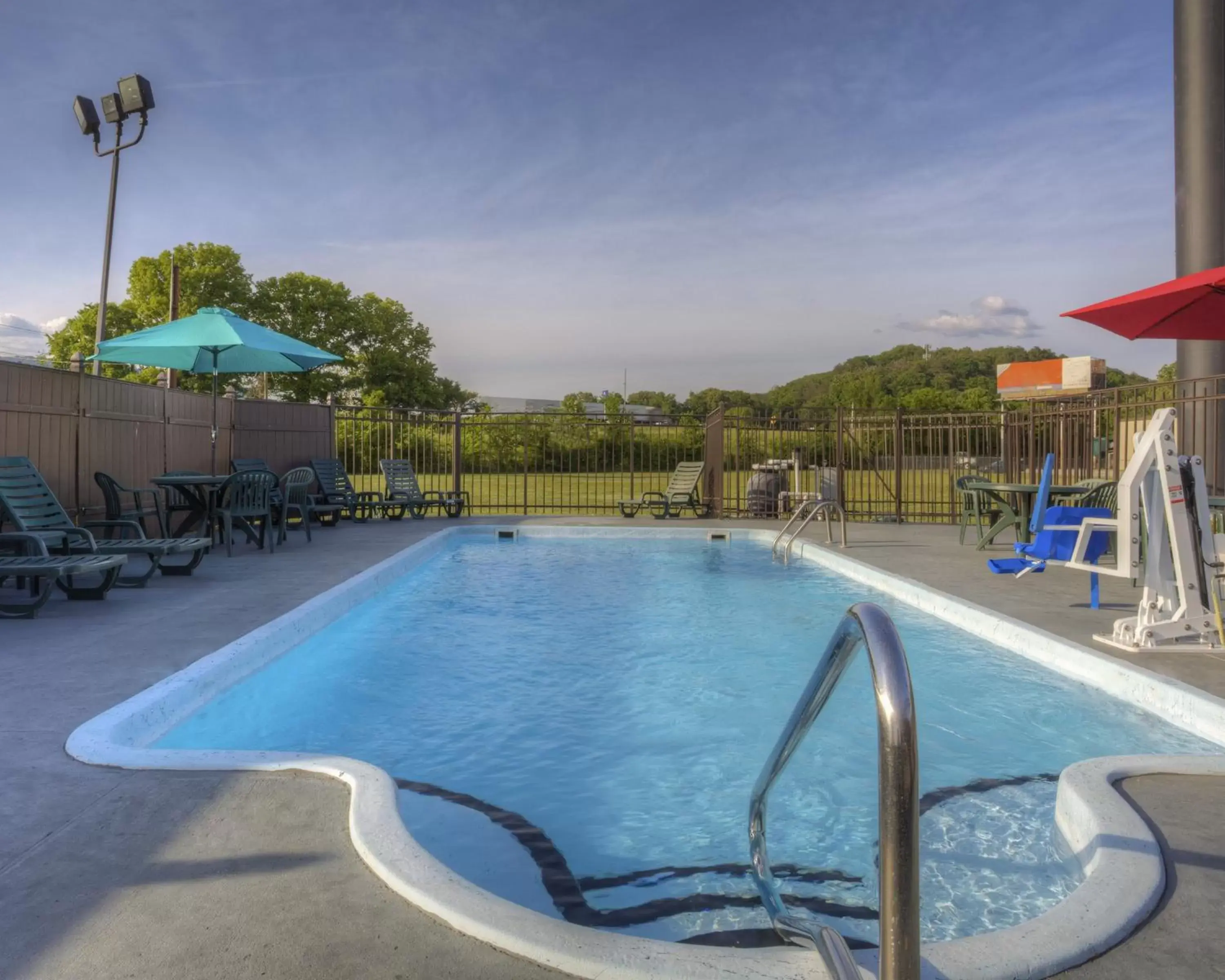 Swimming Pool in Howard Johnson by Wyndham Chattanooga Lookout Mountain