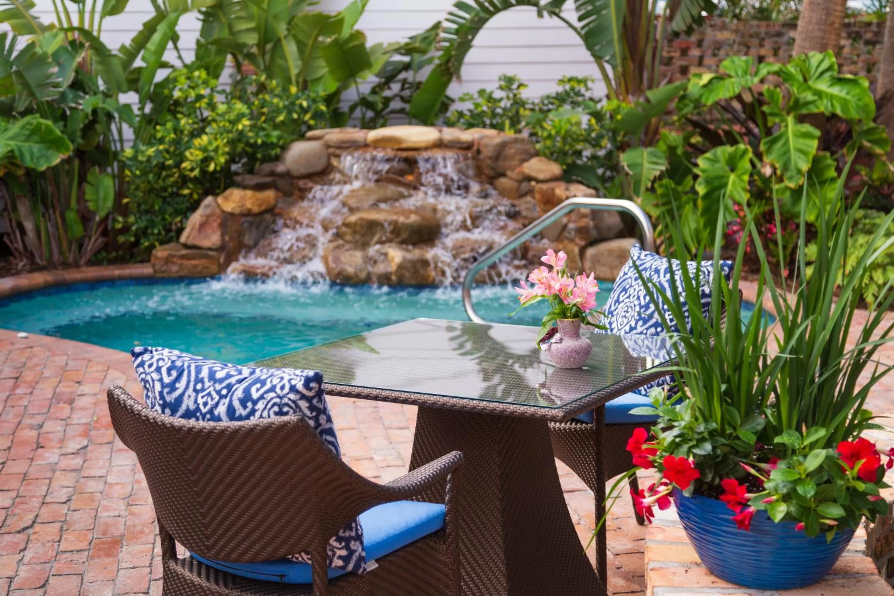 Swimming pool in Port d'Hiver Bed and Breakfast