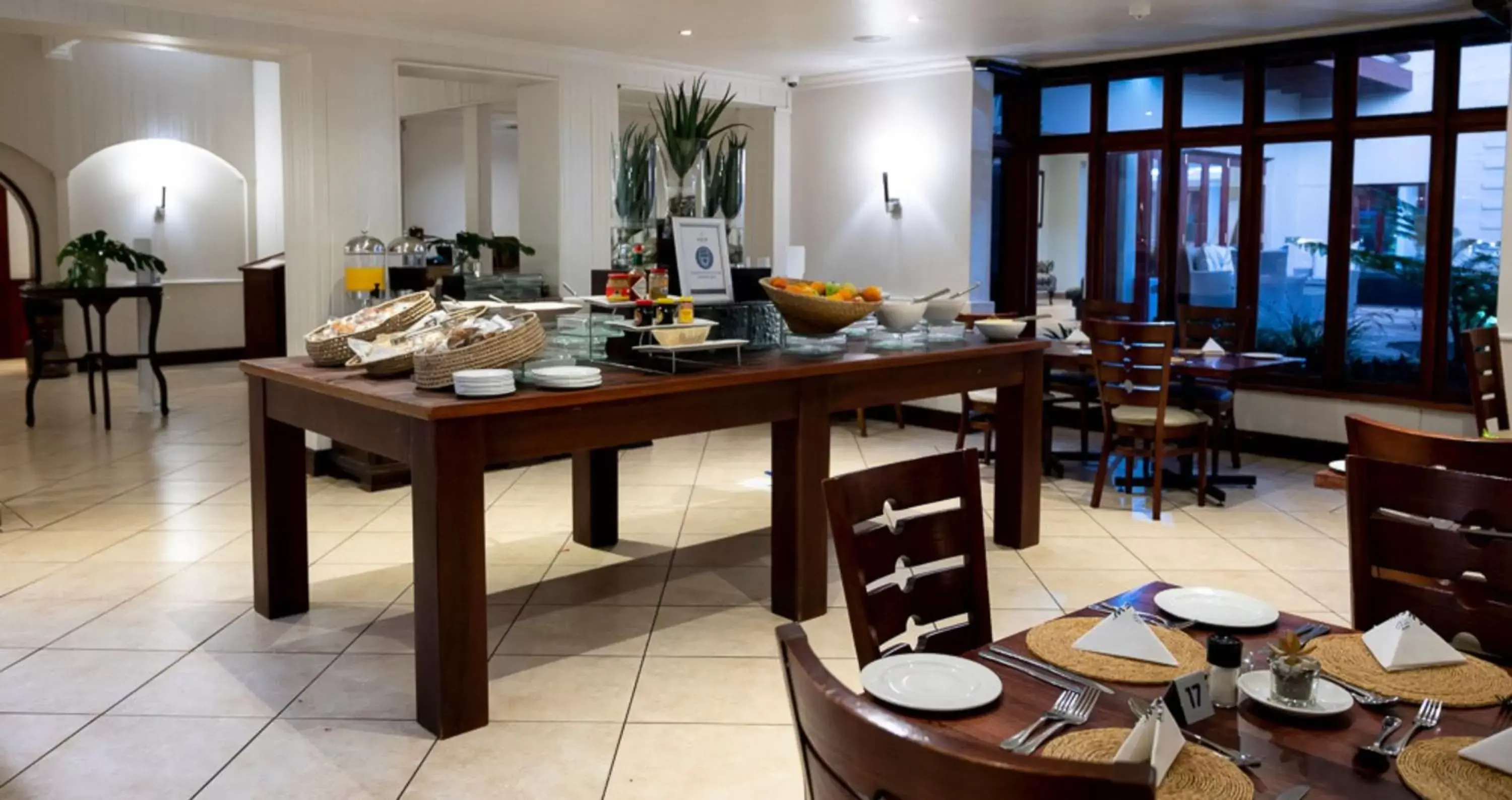 Restaurant/Places to Eat in ANEW Hotel Hluhluwe