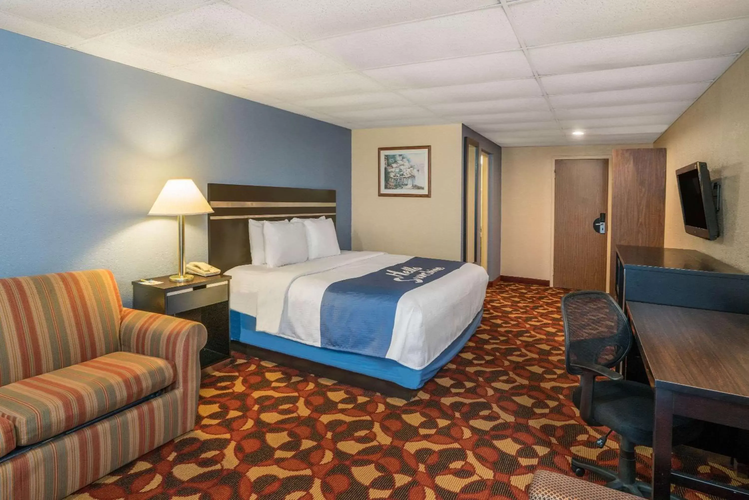 Photo of the whole room, Bed in Days Inn By Wyndham Carlisle North
