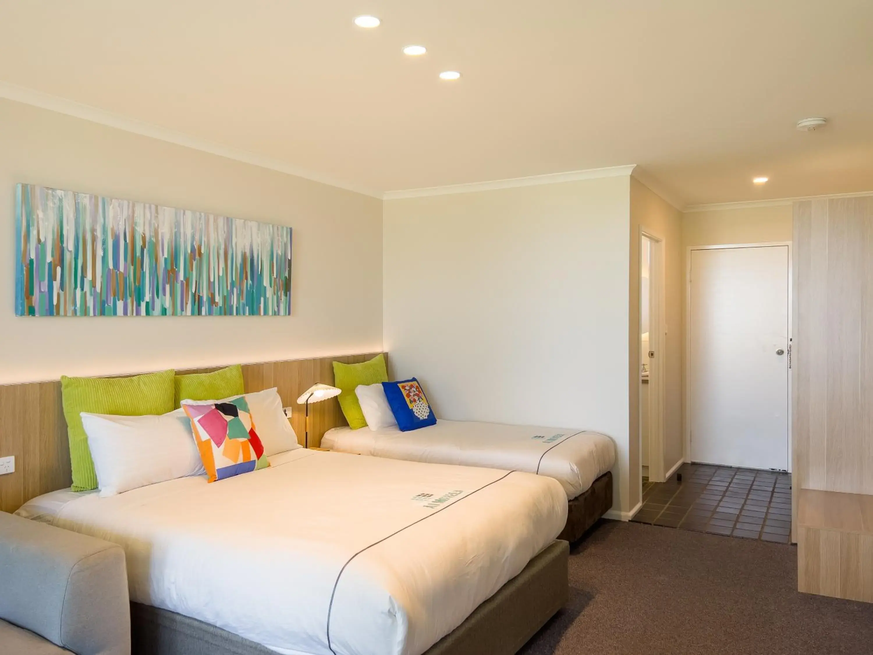 Bed in A1 Motels and Apartments Port Fairy