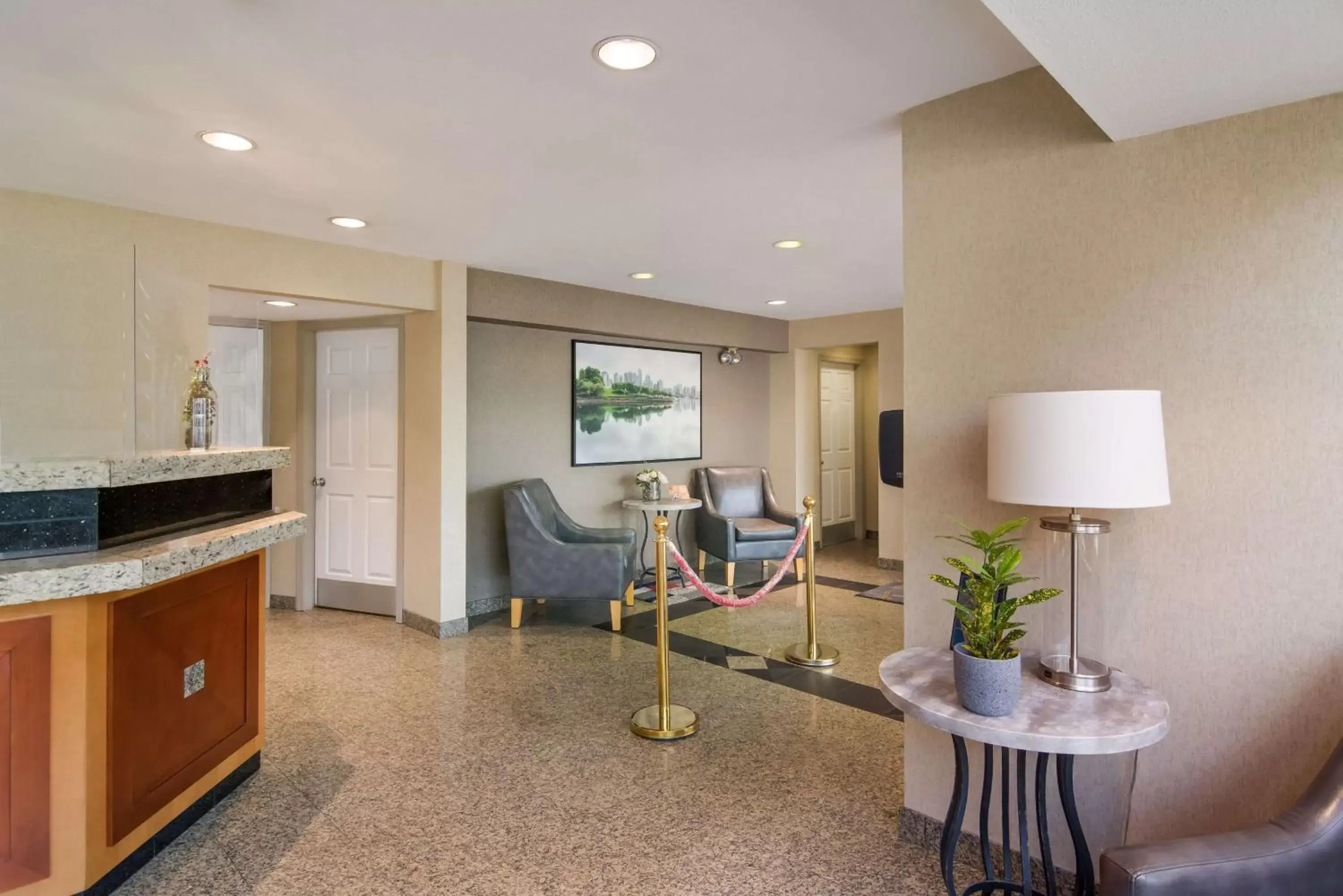 Lobby or reception, Seating Area in SureStay Hotel by Best Western North Vancouver Capilano