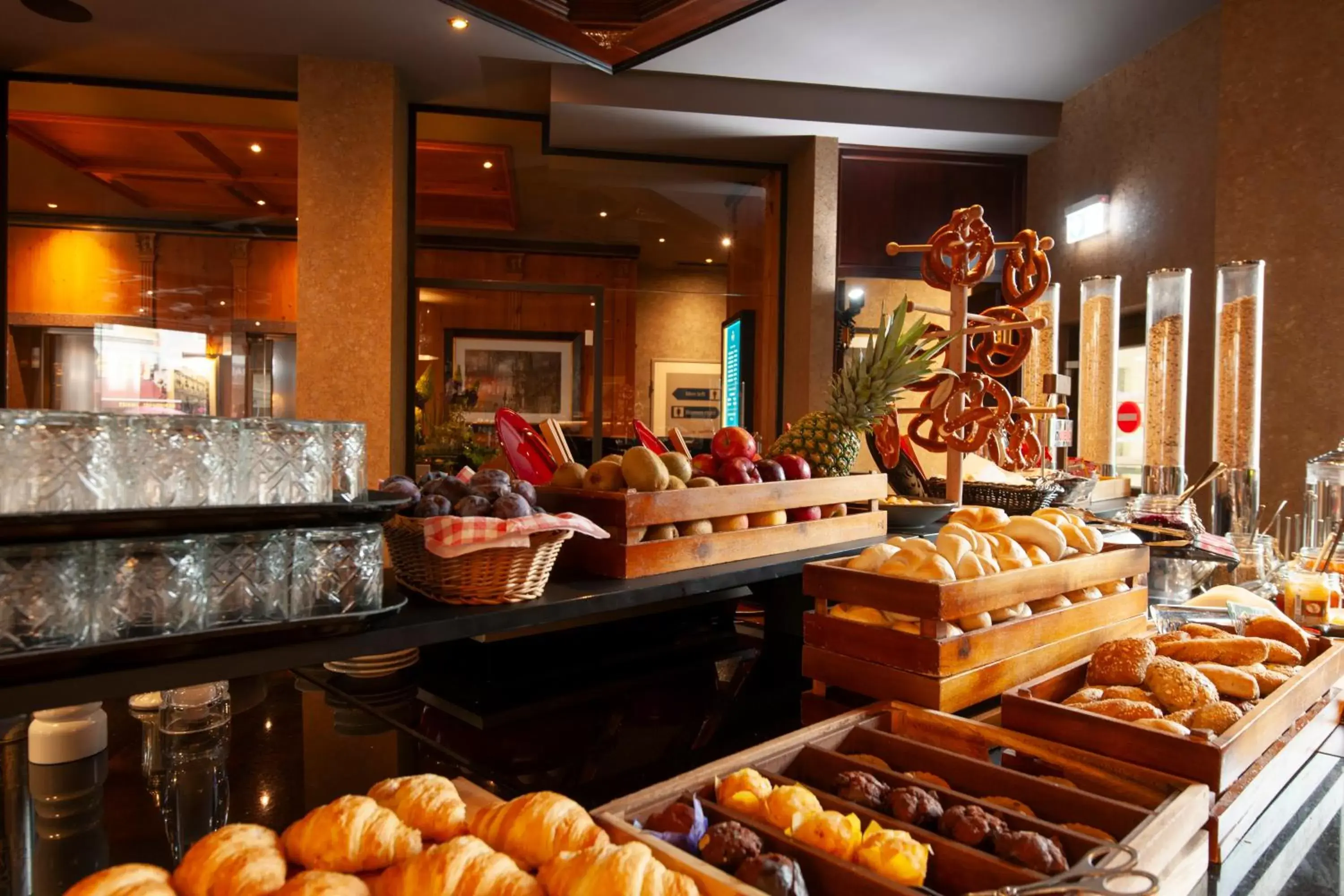 Buffet breakfast in KING's Hotel First Buffet breakfast in KING's Hotel First