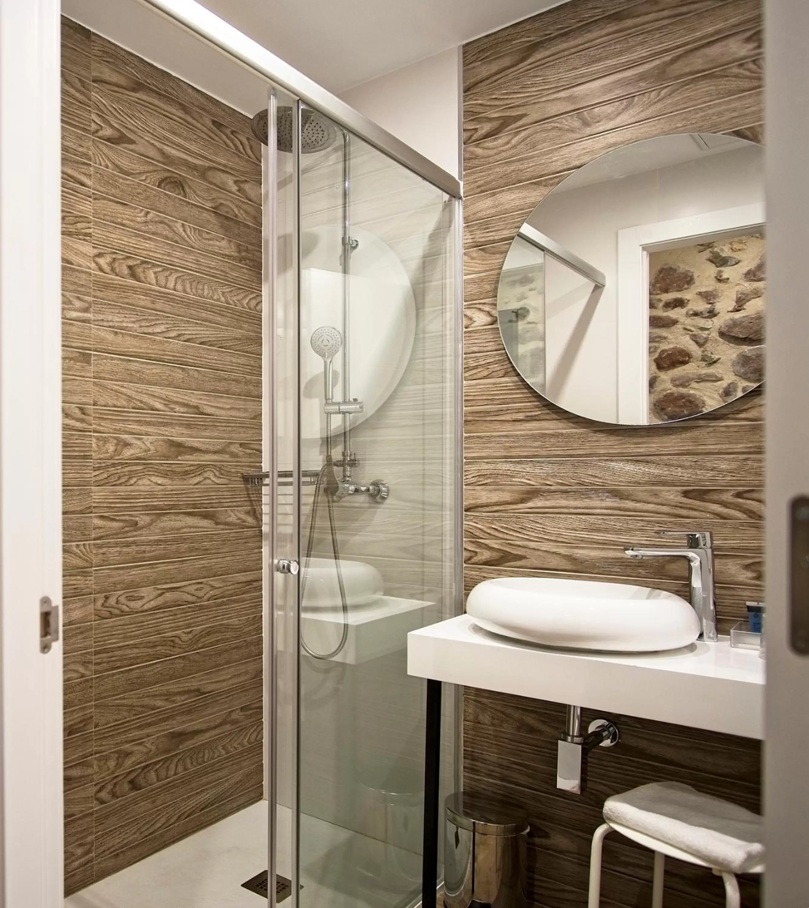 Shower, Bathroom in Soléa House Hotel Boutique