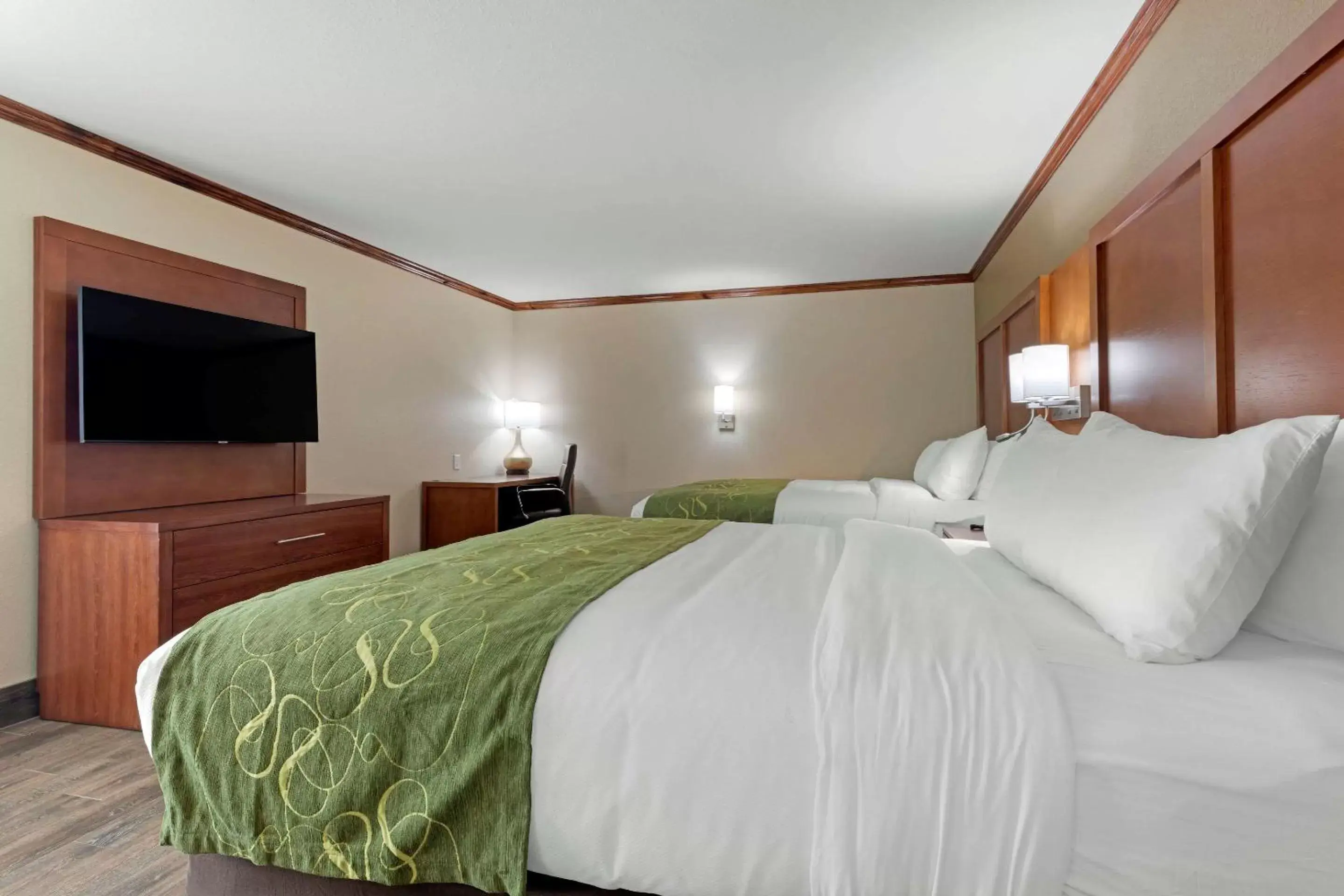 Photo of the whole room, Bed in Comfort Suites West Monroe near Ike Hamilton Expo Center