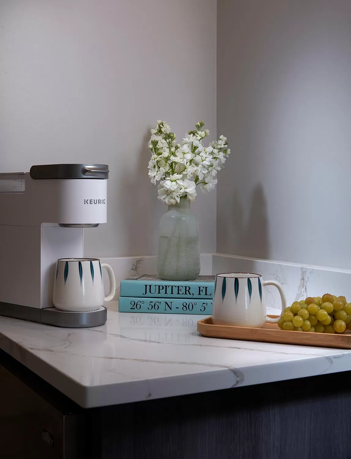 Kitchen or kitchenette in The Pointe Hotel