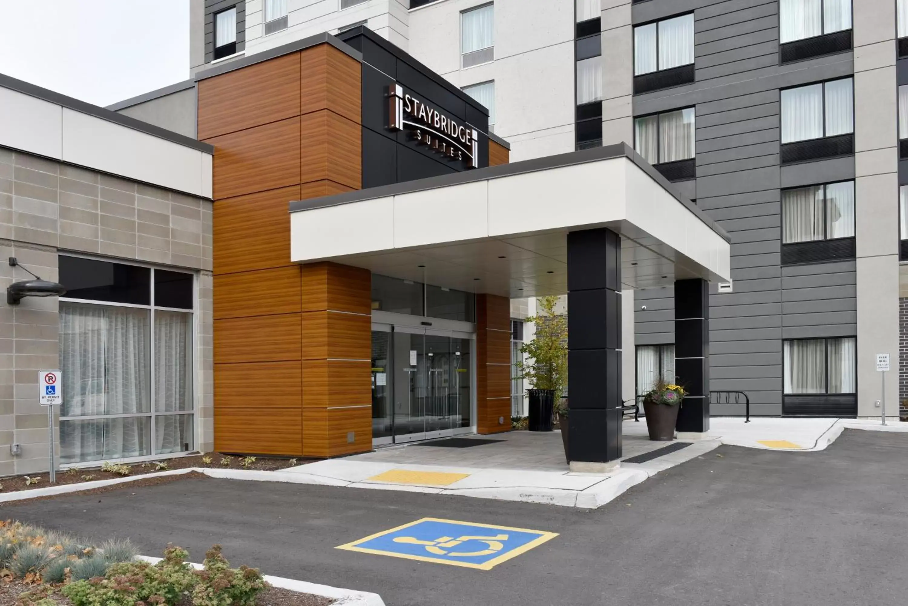 Photo of the whole room in Staybridge Suites - Waterloo - St. Jacobs Area