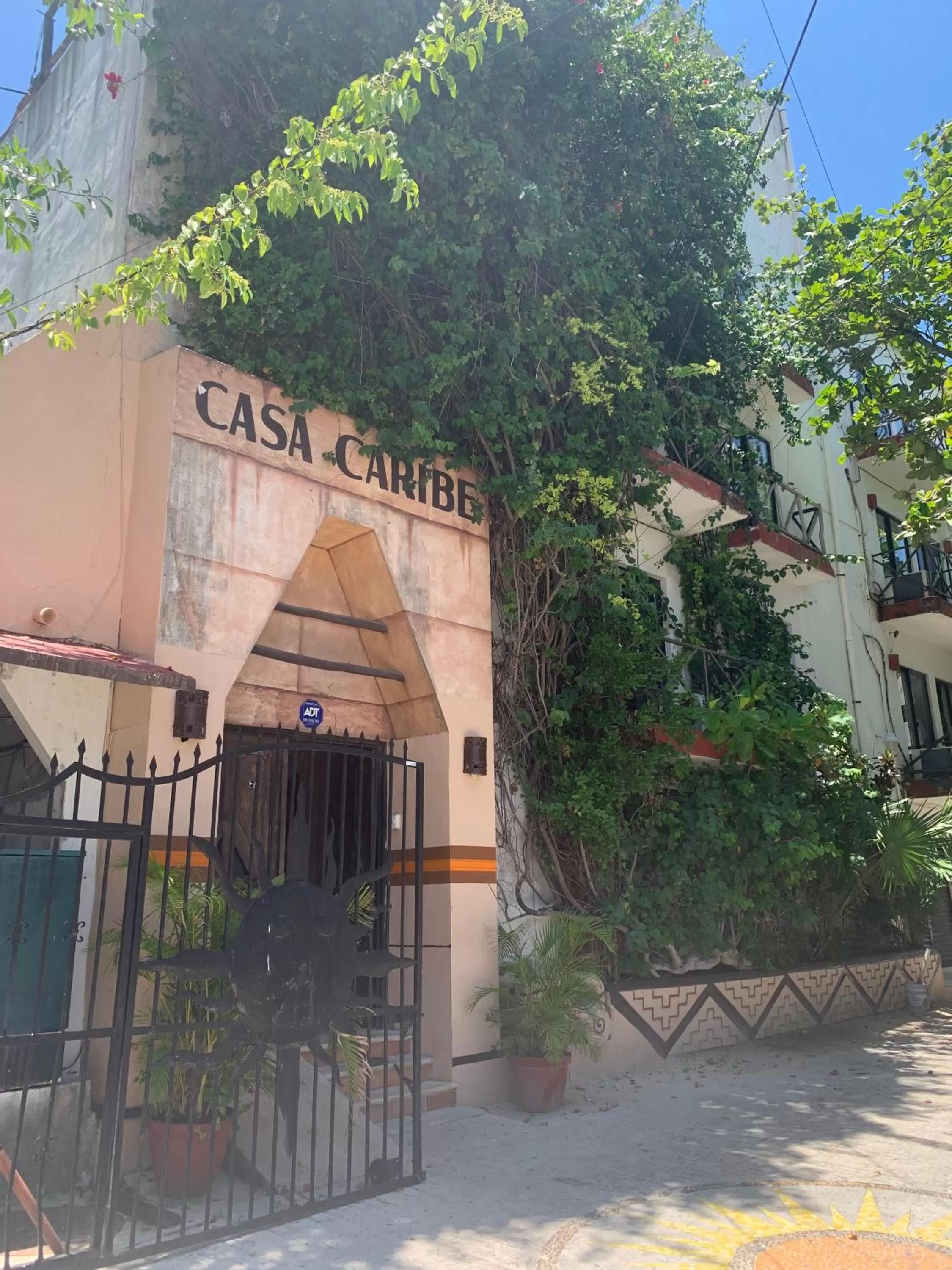 Property building in Casa CARIBE Cancun