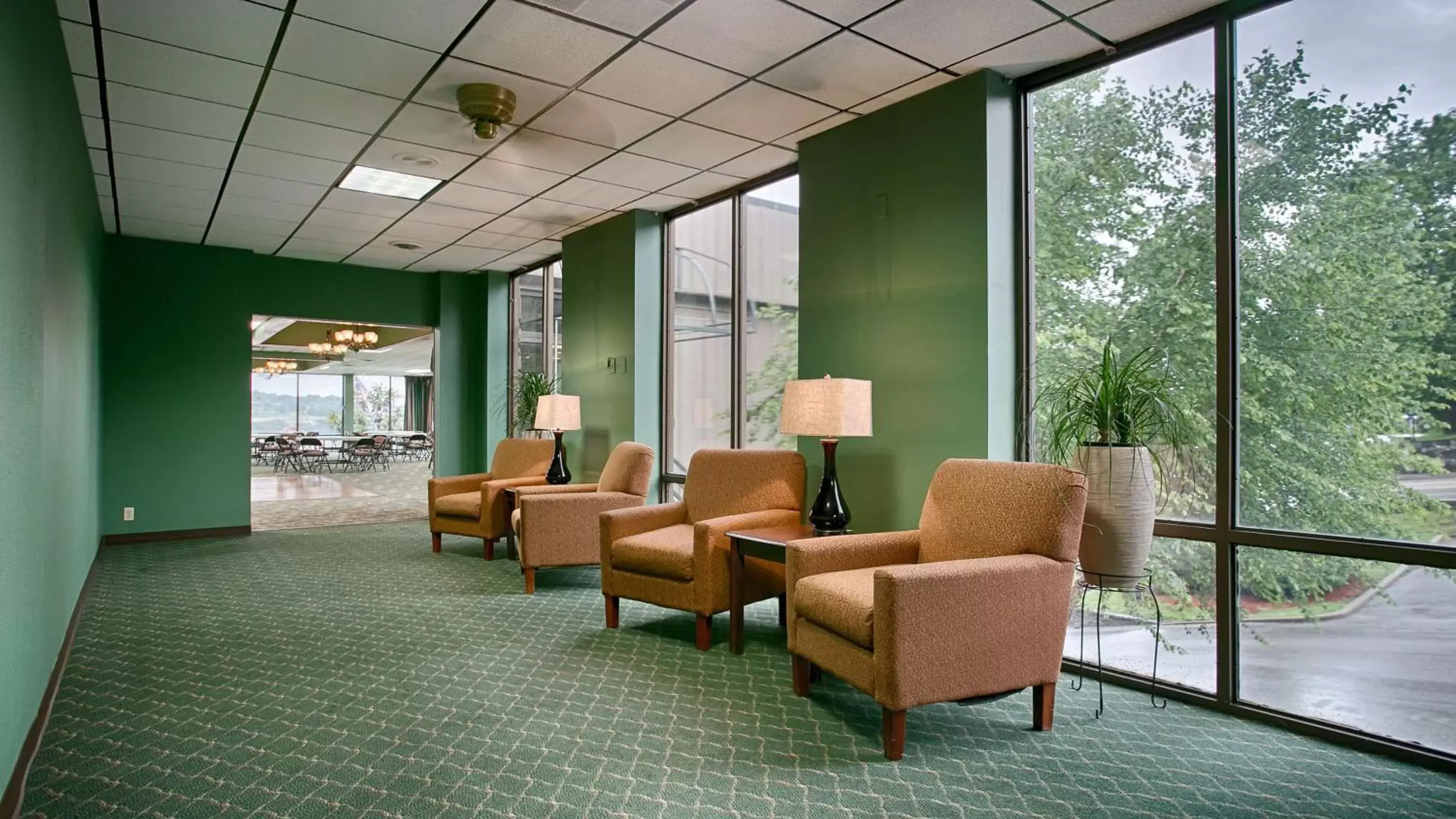 Lobby or reception in Best Western Plus Landing View Inn & Suites