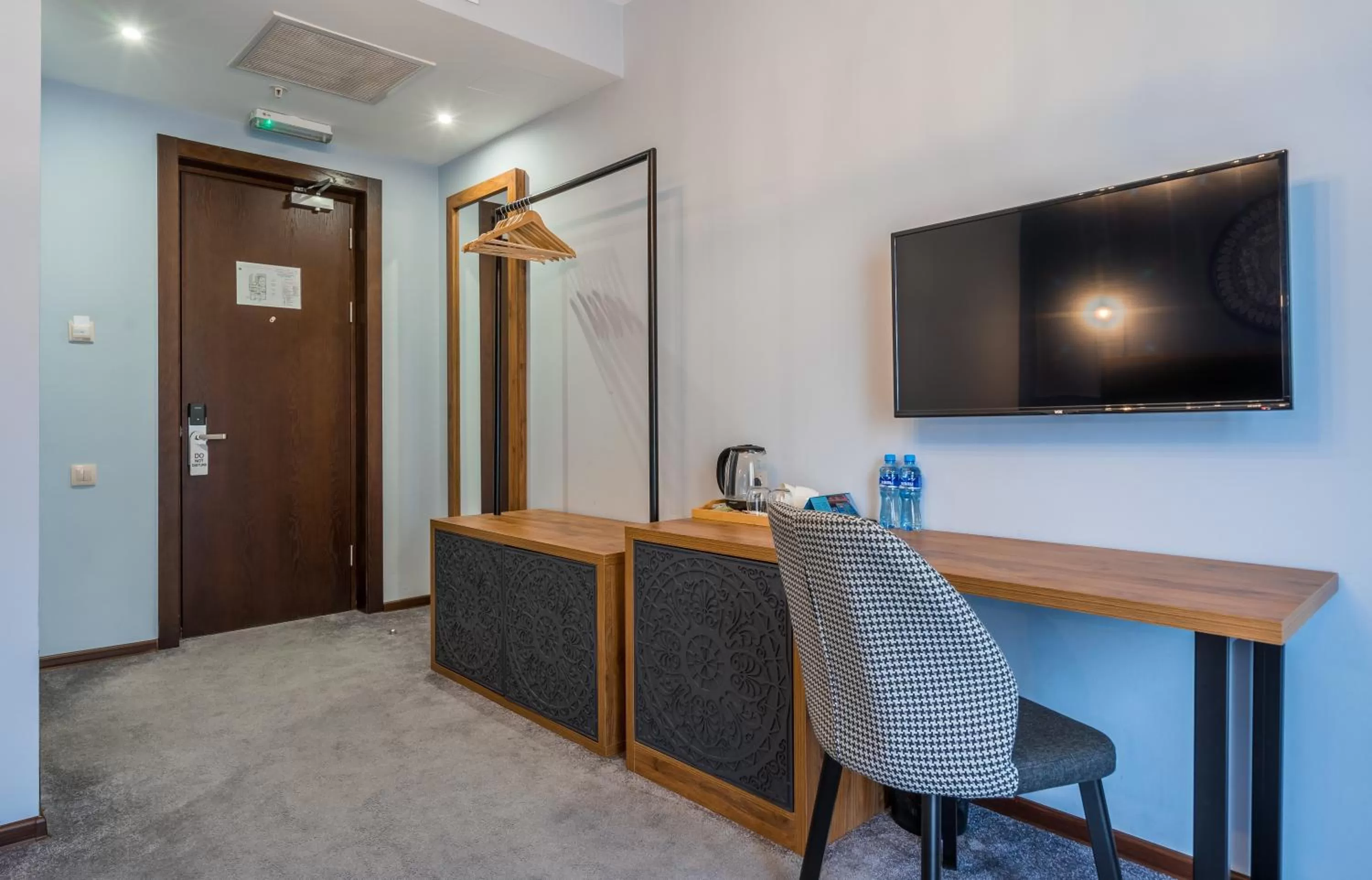 TV and multimedia in Matiane Boutique Hotel