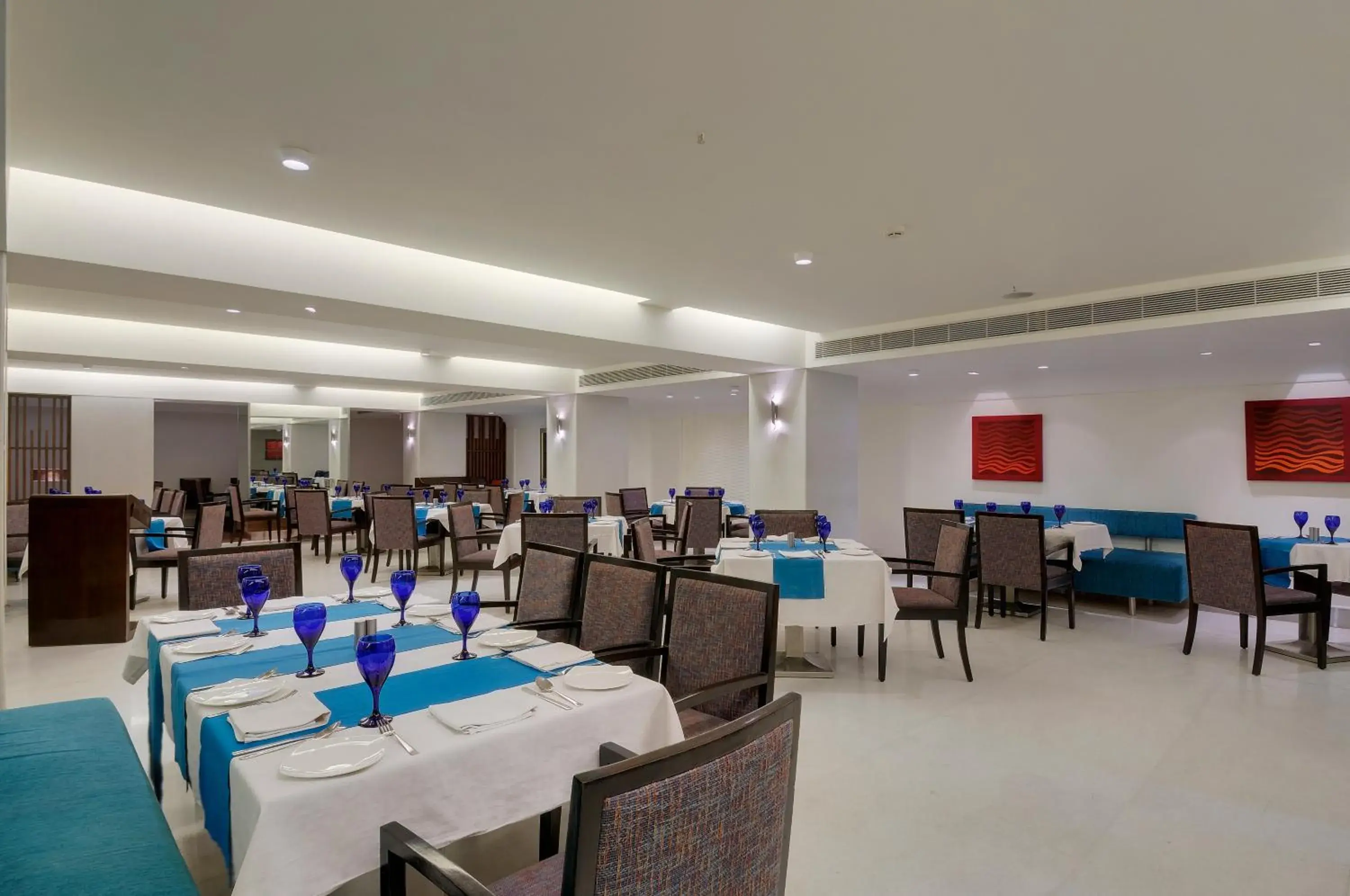 Restaurant/Places to Eat in The Pride Chennai Hotel