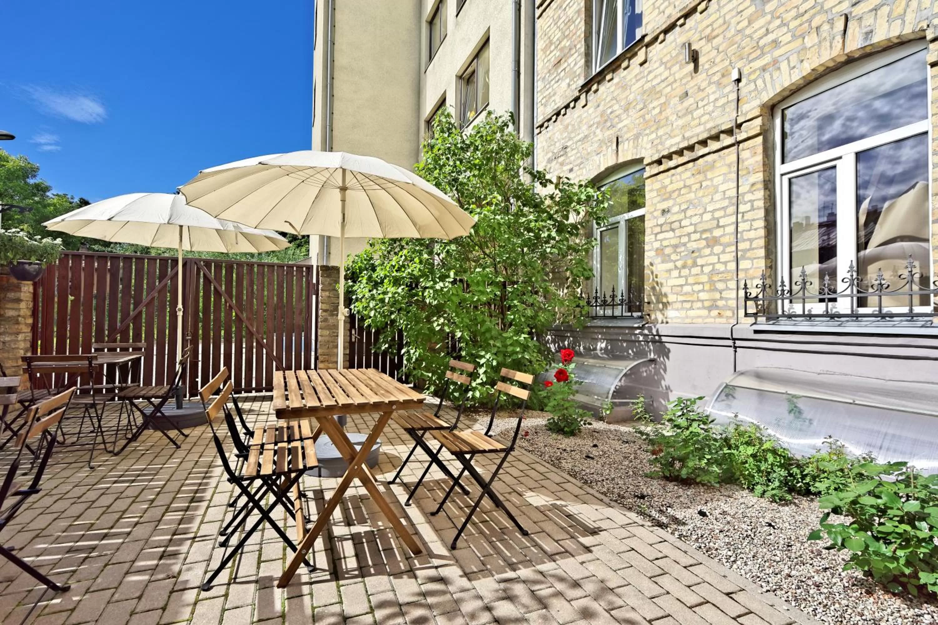 Property building in RIGAAPARTMENT SONADA Family Aparthotel - Private Parking