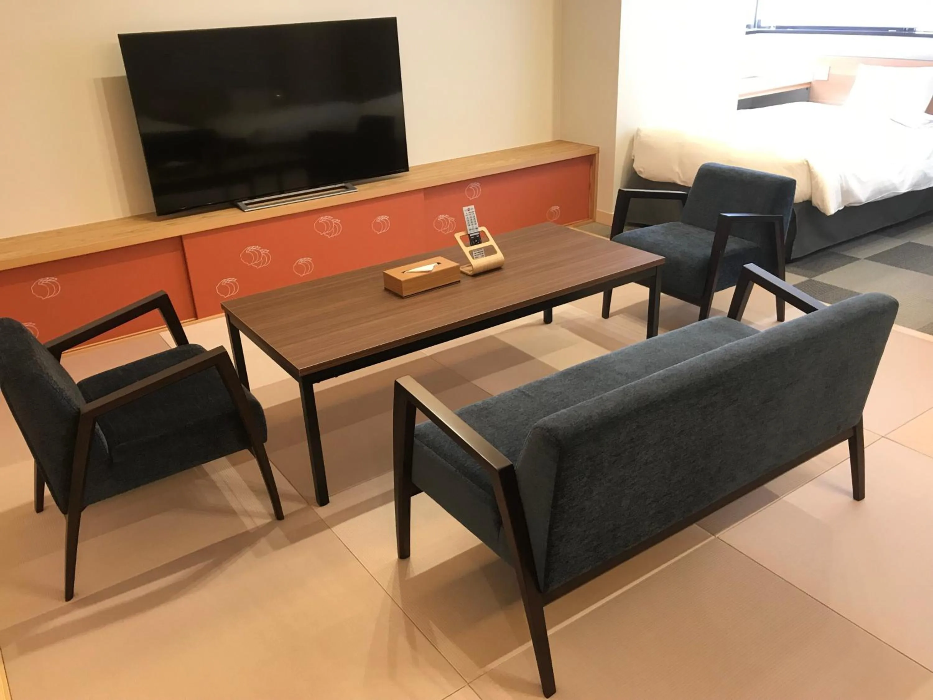 TV and multimedia in Hotel Yururito Osaka