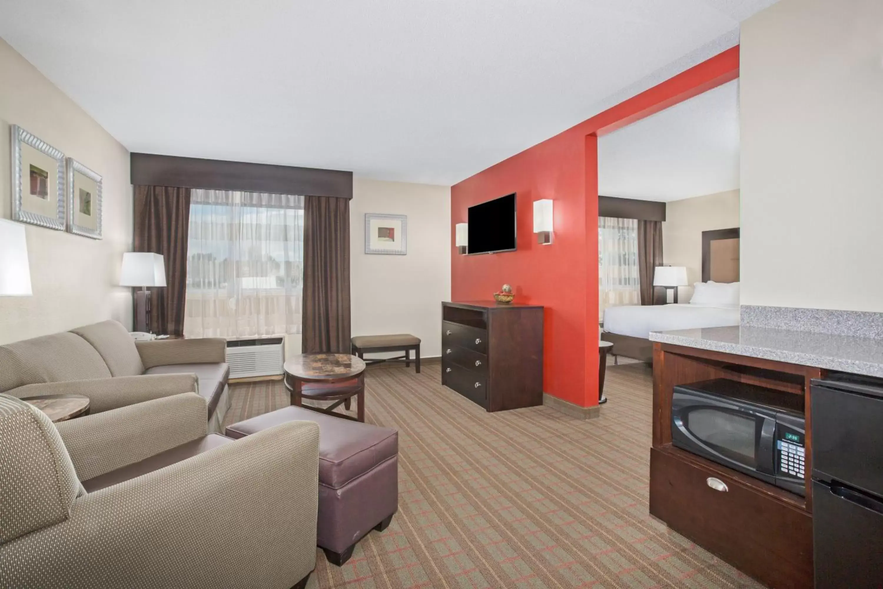 Suite - Hearing Accessible - Non-Smoking in Holiday Inn Riverton-Convention Center by IHG Suite - Hearing Accessible - Non-Smoking in Holiday Inn Riverton-Convention Center by IHG