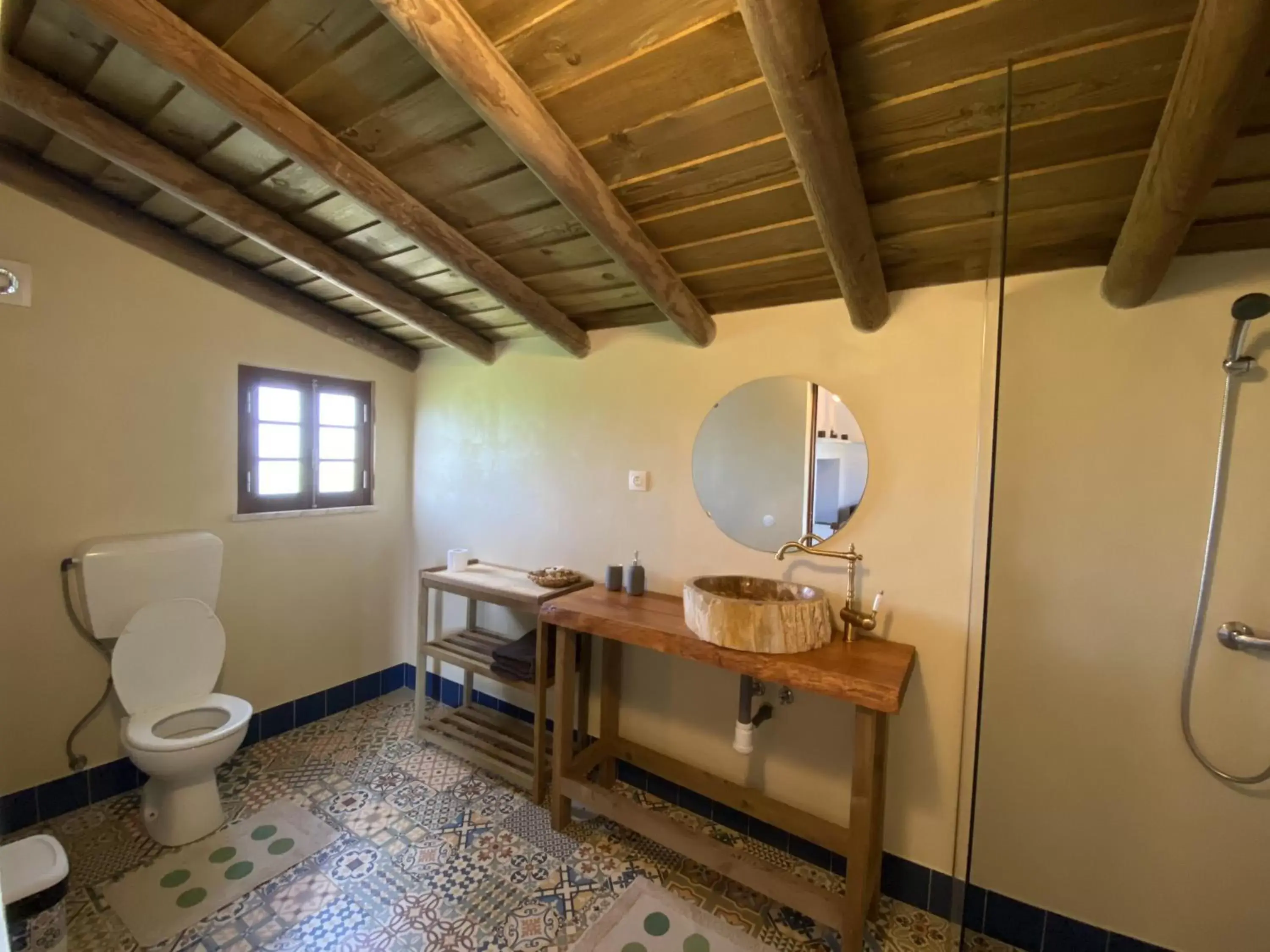 Shower, Bathroom in Luxury room at Mama-Adama Alpaca Farm