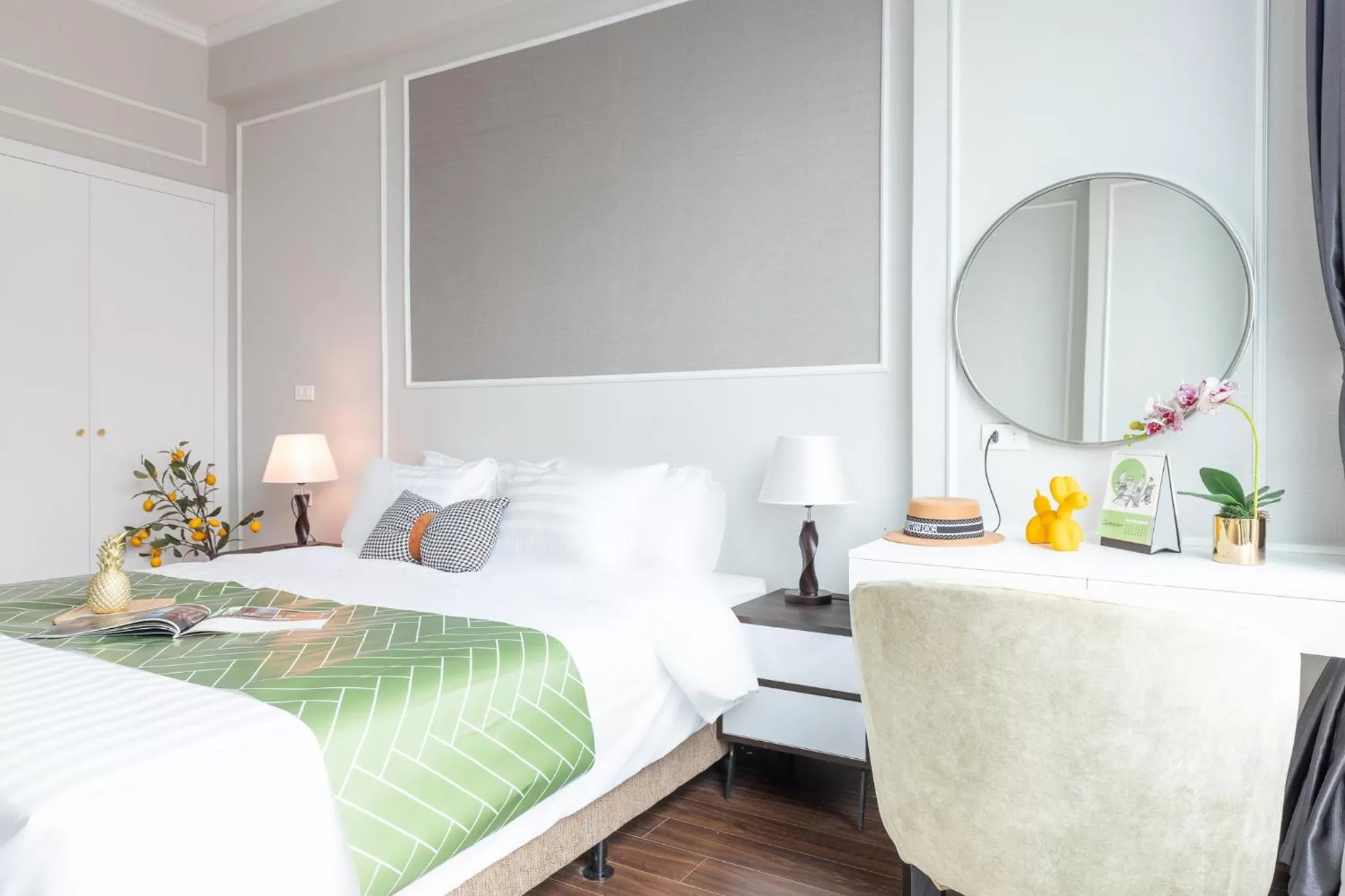 Bed in Ivy Hotel & Apartment