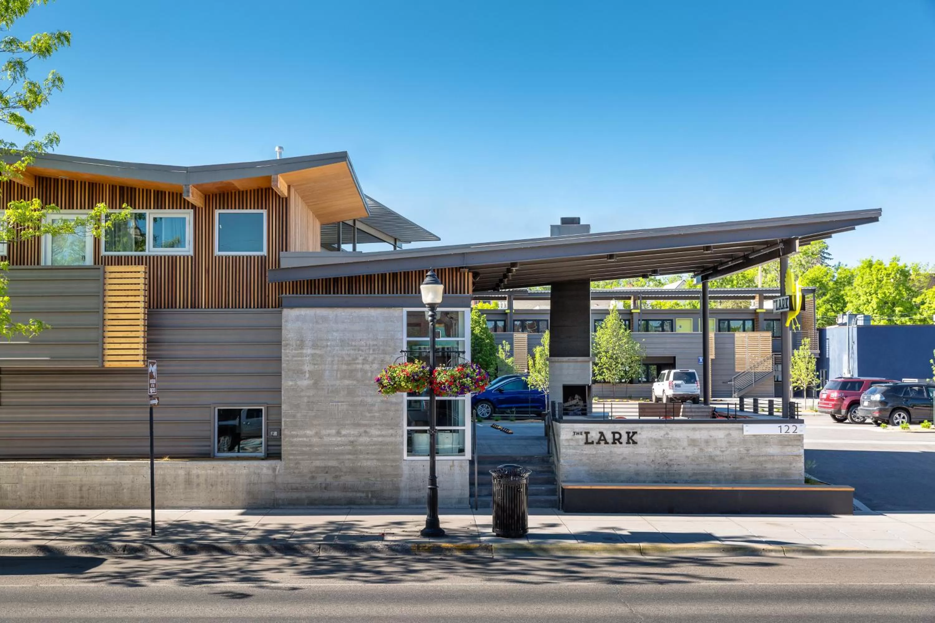 Facade/entrance in The LARK