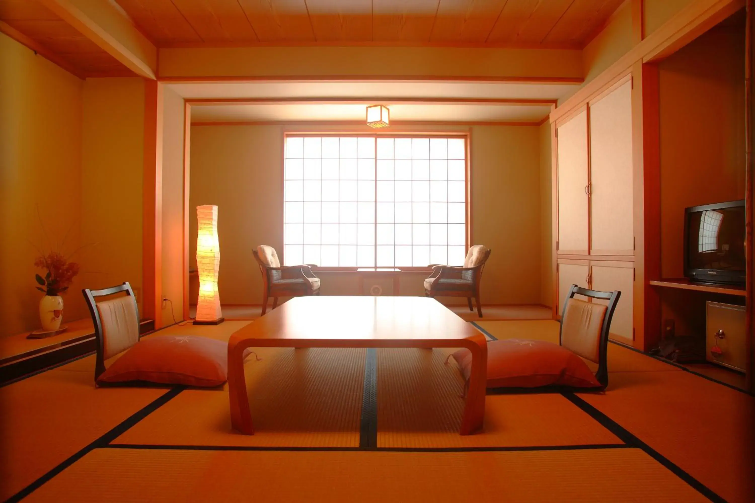 Photo of the whole room, Seating Area in Shibu Onsen Sakaeya