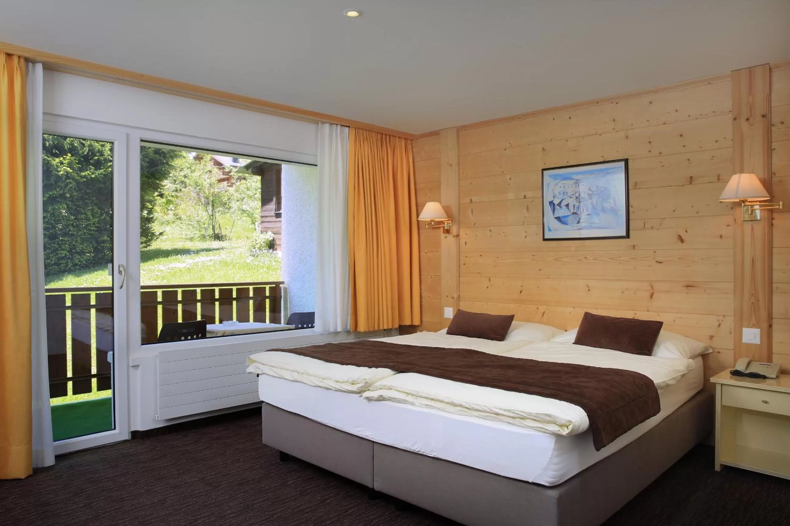 Property building, Bed in Hotel La Prairie