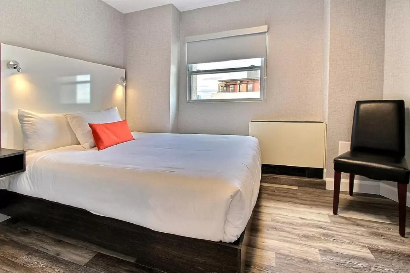 Bed in Hotel Classique Bed in Hotel Classique