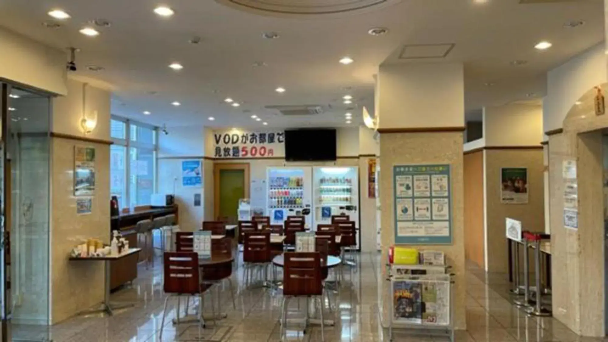 Lobby or reception, Restaurant/Places to Eat in Toyoko Inn Tokyo Shinagawa-Eki Takanawa-Guchi
