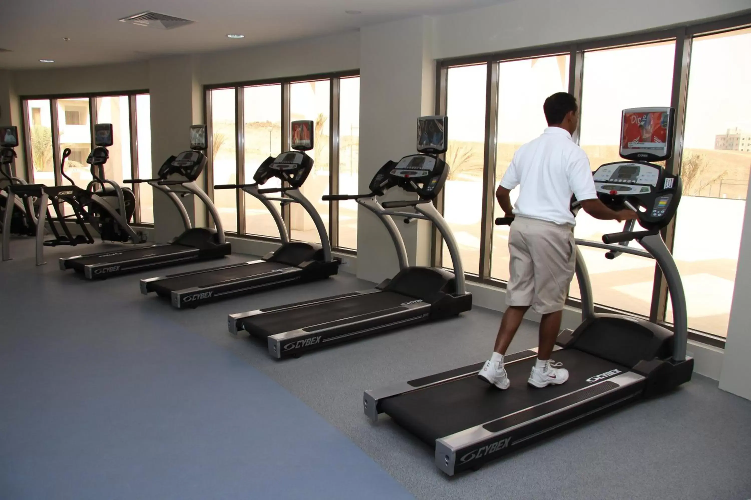 Spa and wellness centre/facilities, Fitness Center/Facilities in Crowne Plaza Sohar, an IHG Hotel