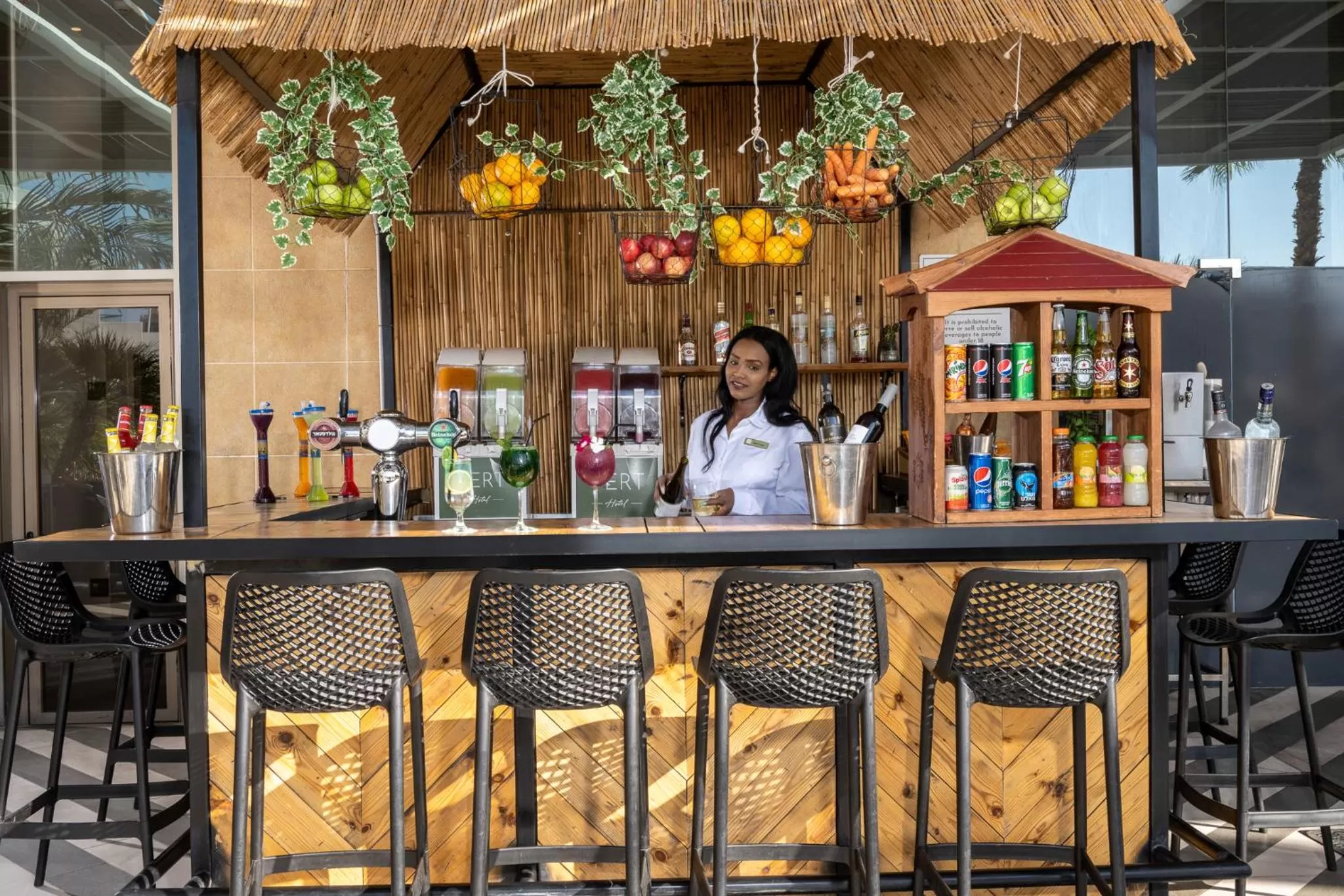 Lounge or bar in Vert Hotel Eilat by AFI Hotels