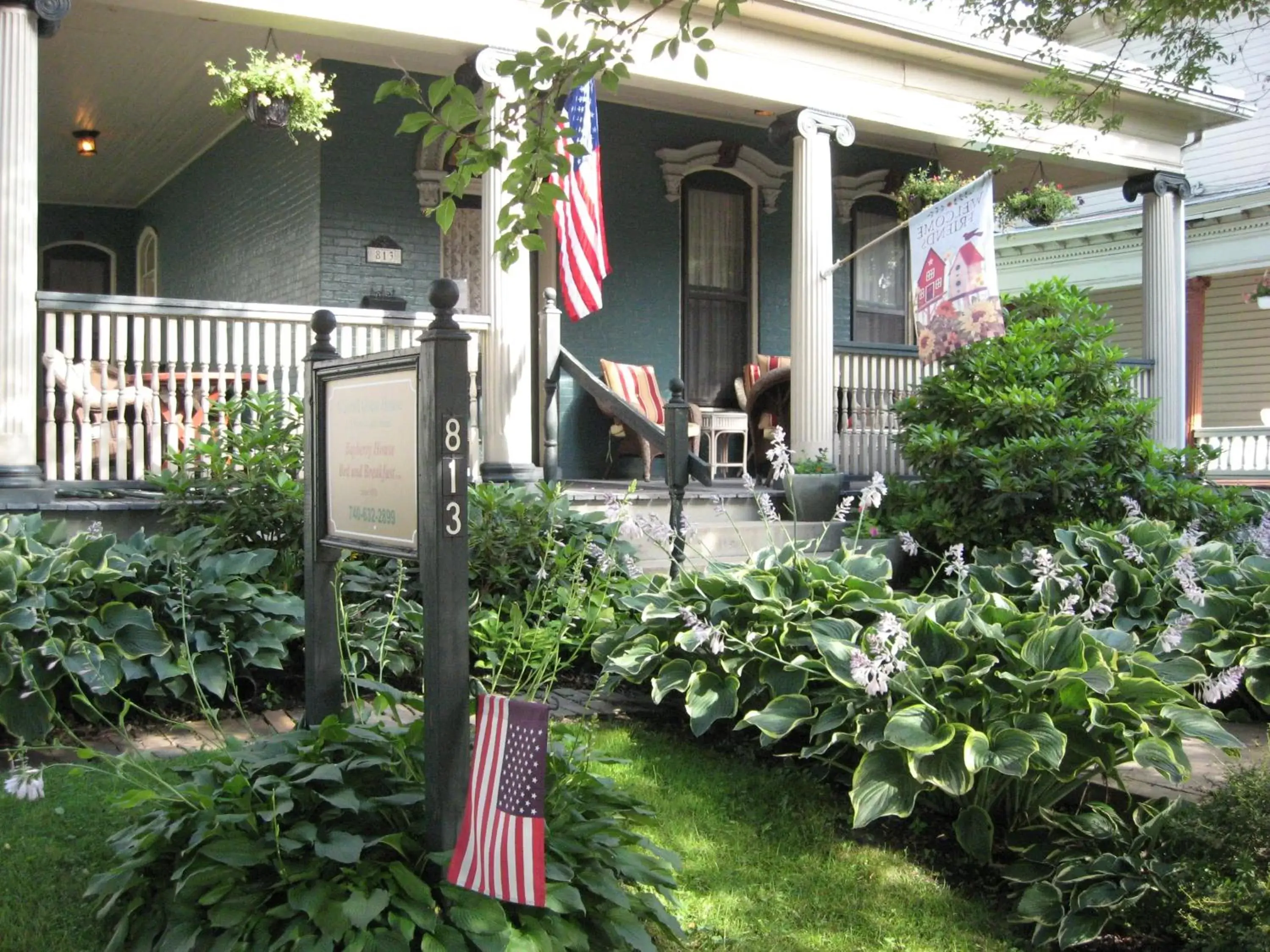 Facade/entrance in Bayberry House Bed and Breakfast