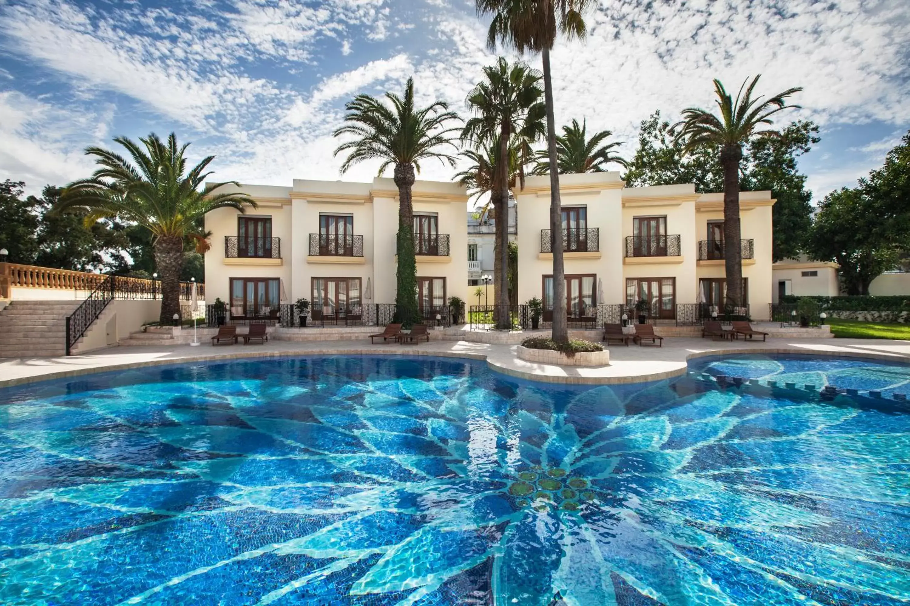 View (from property/room), Swimming Pool in Grand Hotel Villa de France