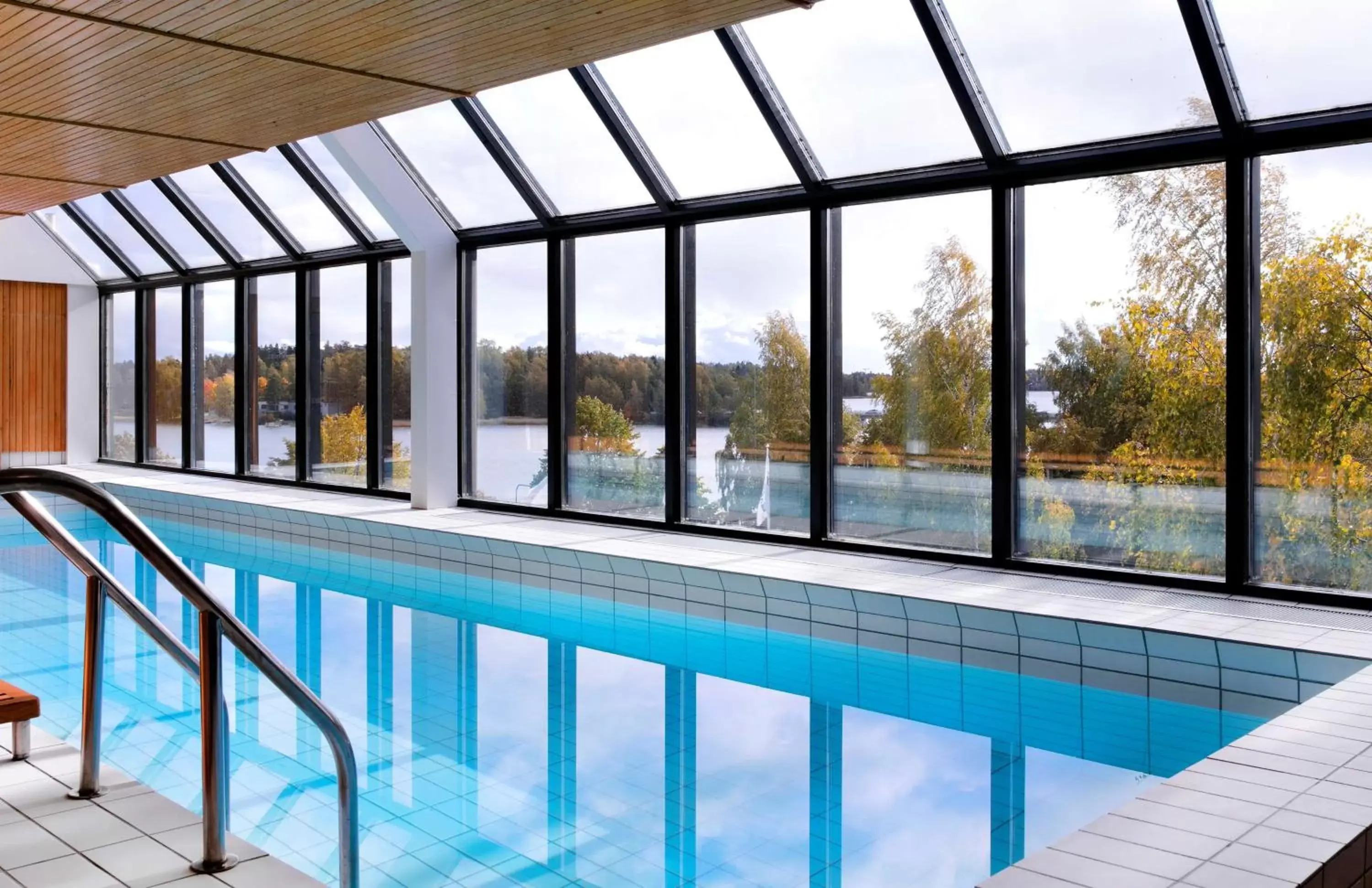 Activities, Swimming Pool in Radisson Blu Hotel Espoo
