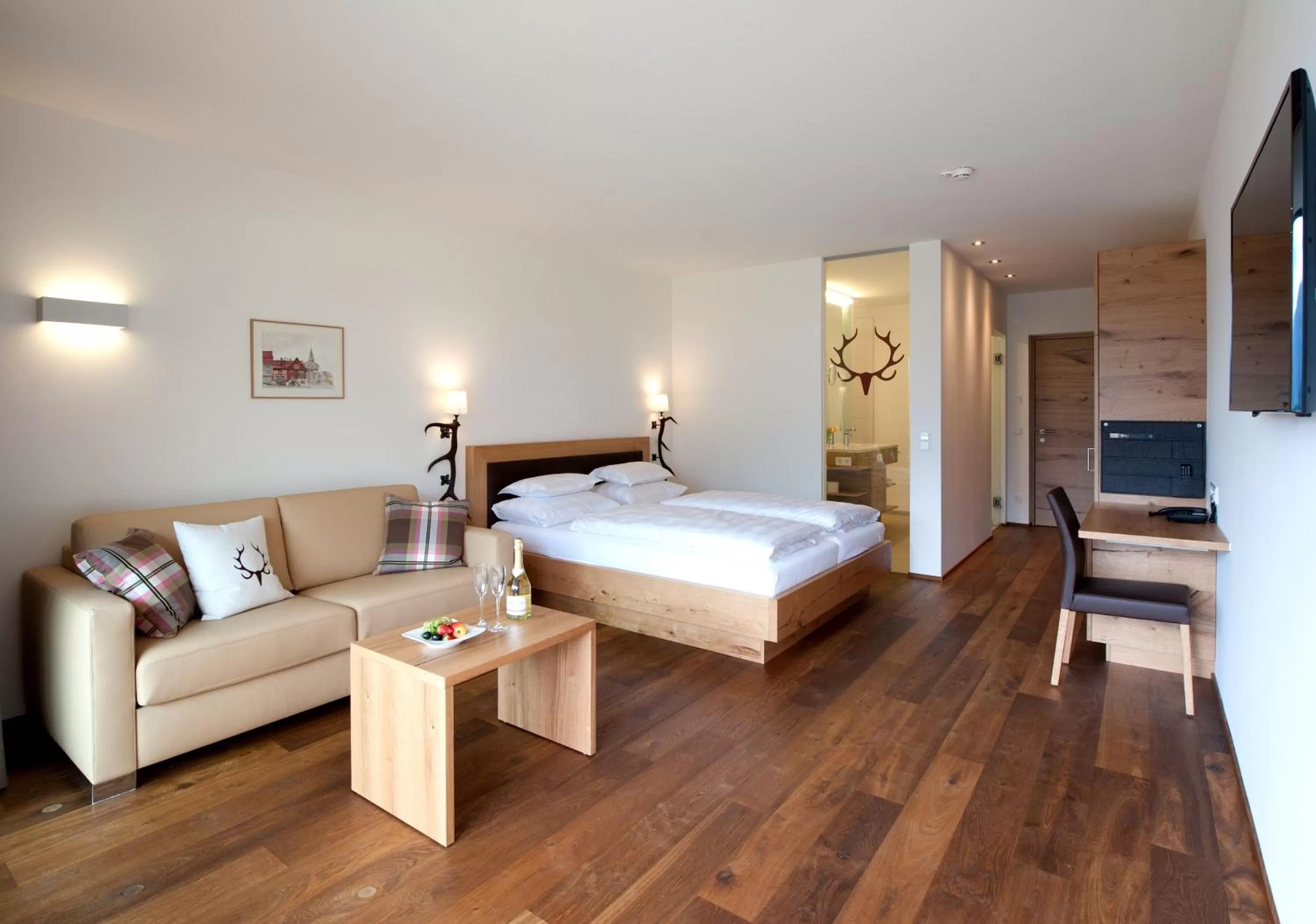 Photo of the whole room, Bed in Hotel St Hubertus