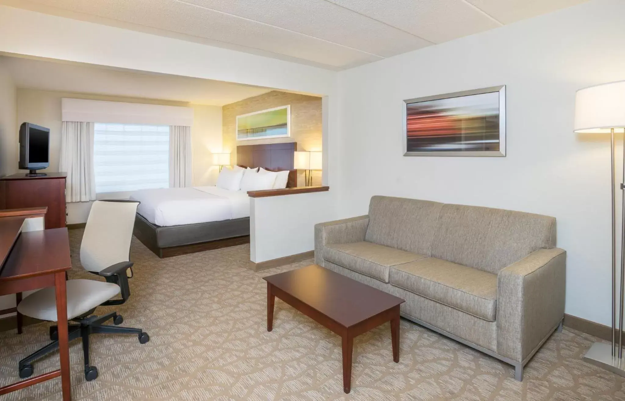 Photo of the whole room in Holiday Inn Baltimore BWI Airport, an IHG Hotel
