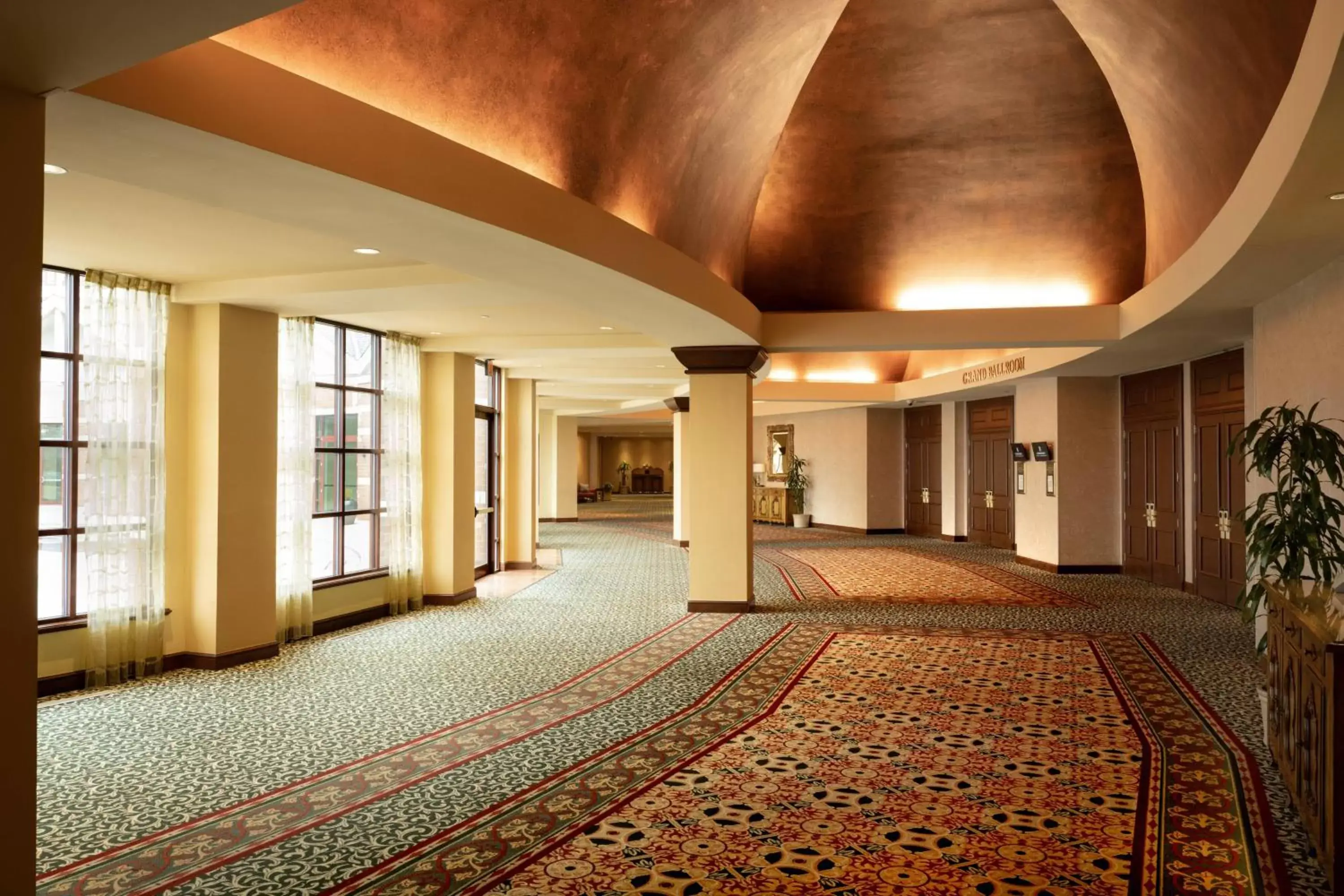 Meeting/conference room, Lobby/Reception in Renaissance Tulsa Hotel & Convention Center