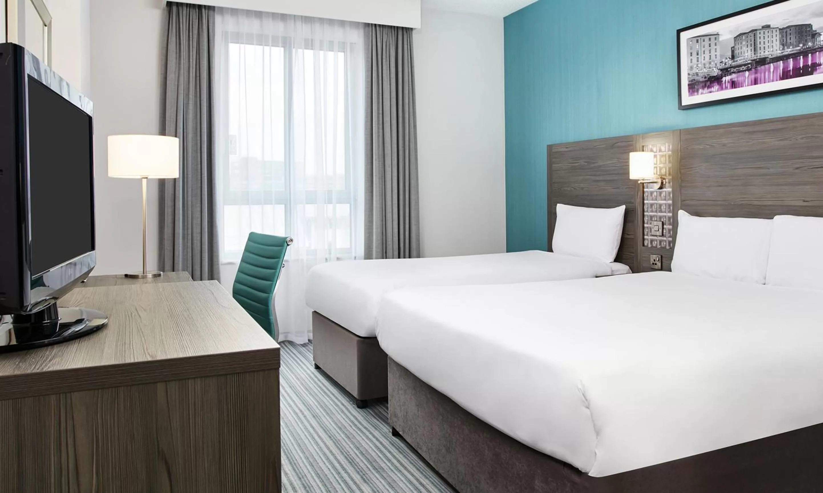 Bedroom, Bed in Leonardo Hotel Cheltenham