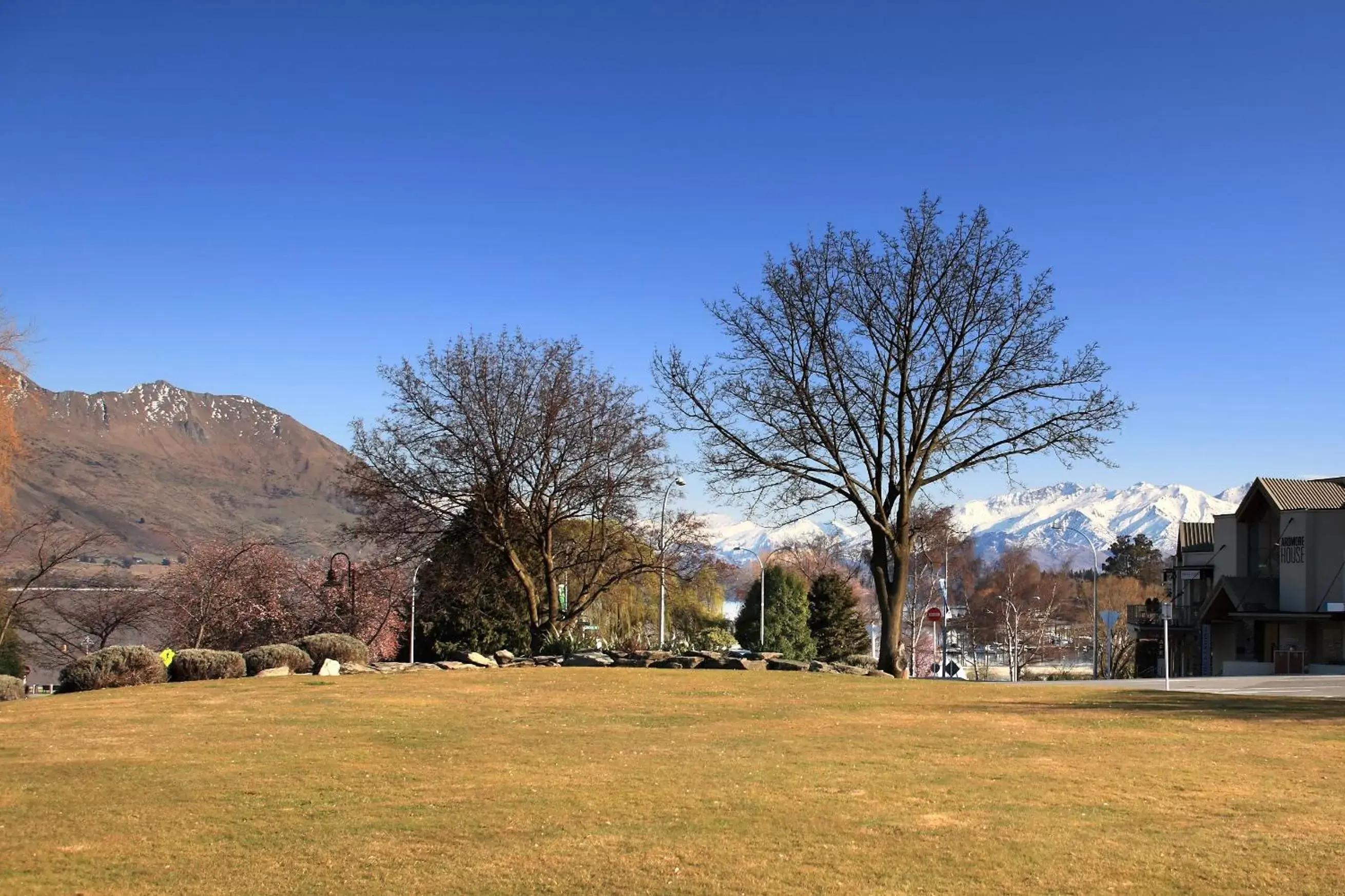 Garden in Wanaka Hotel