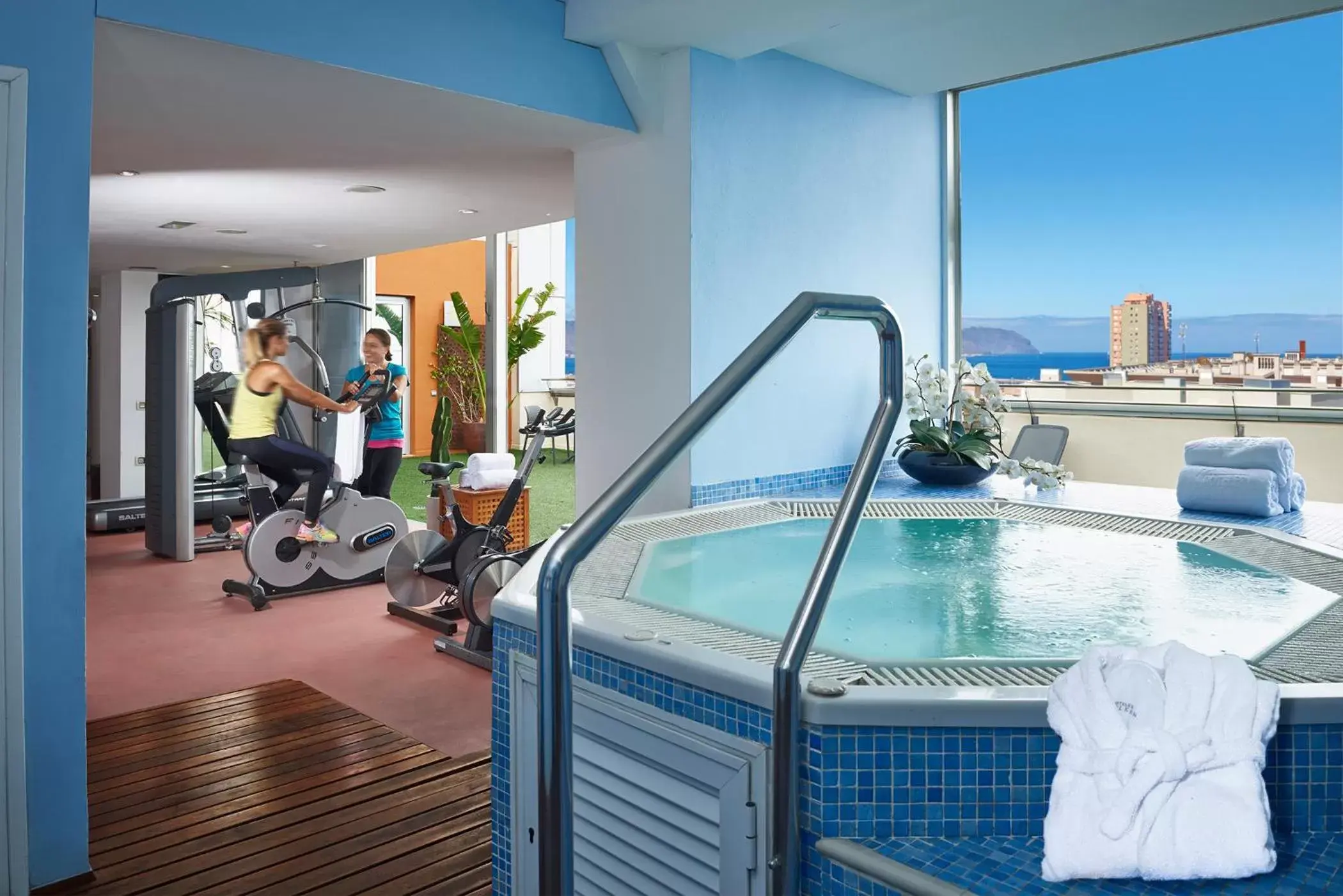 Fitness centre/facilities in Silken Atlántida Santa Cruz