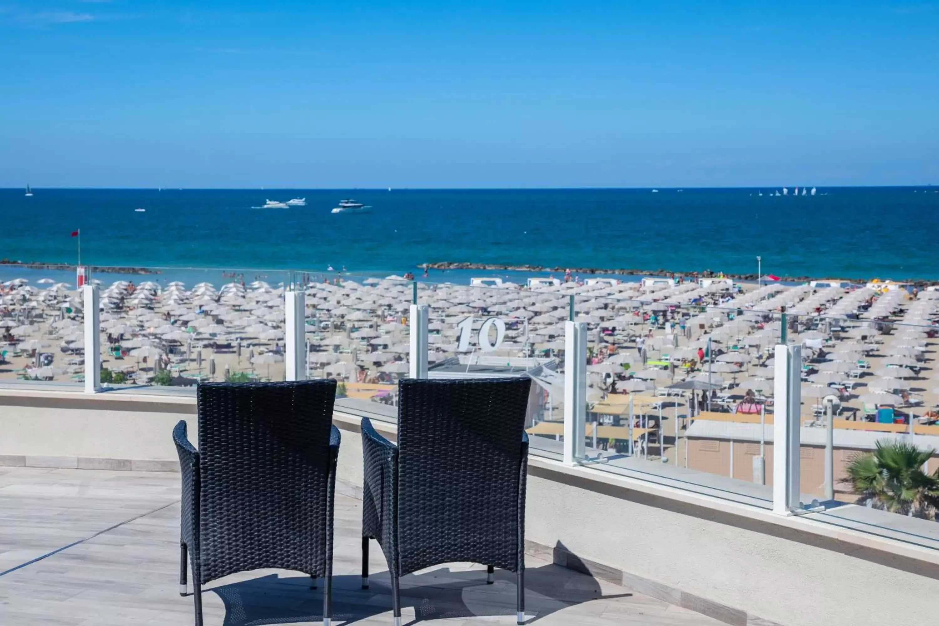 Solarium, Balcony/Terrace in Hotel Baby