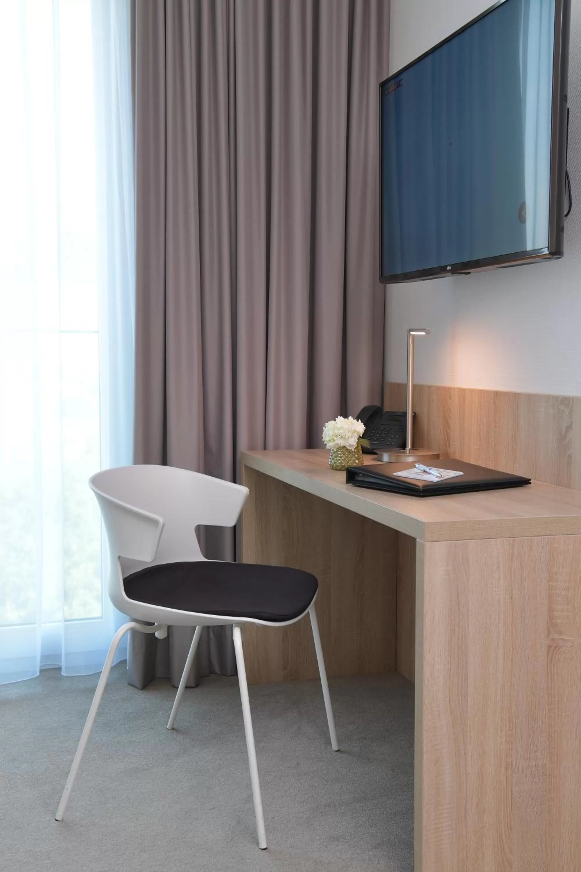 Photo of the whole room in Best Western Queens Hotel Pforzheim-Niefern