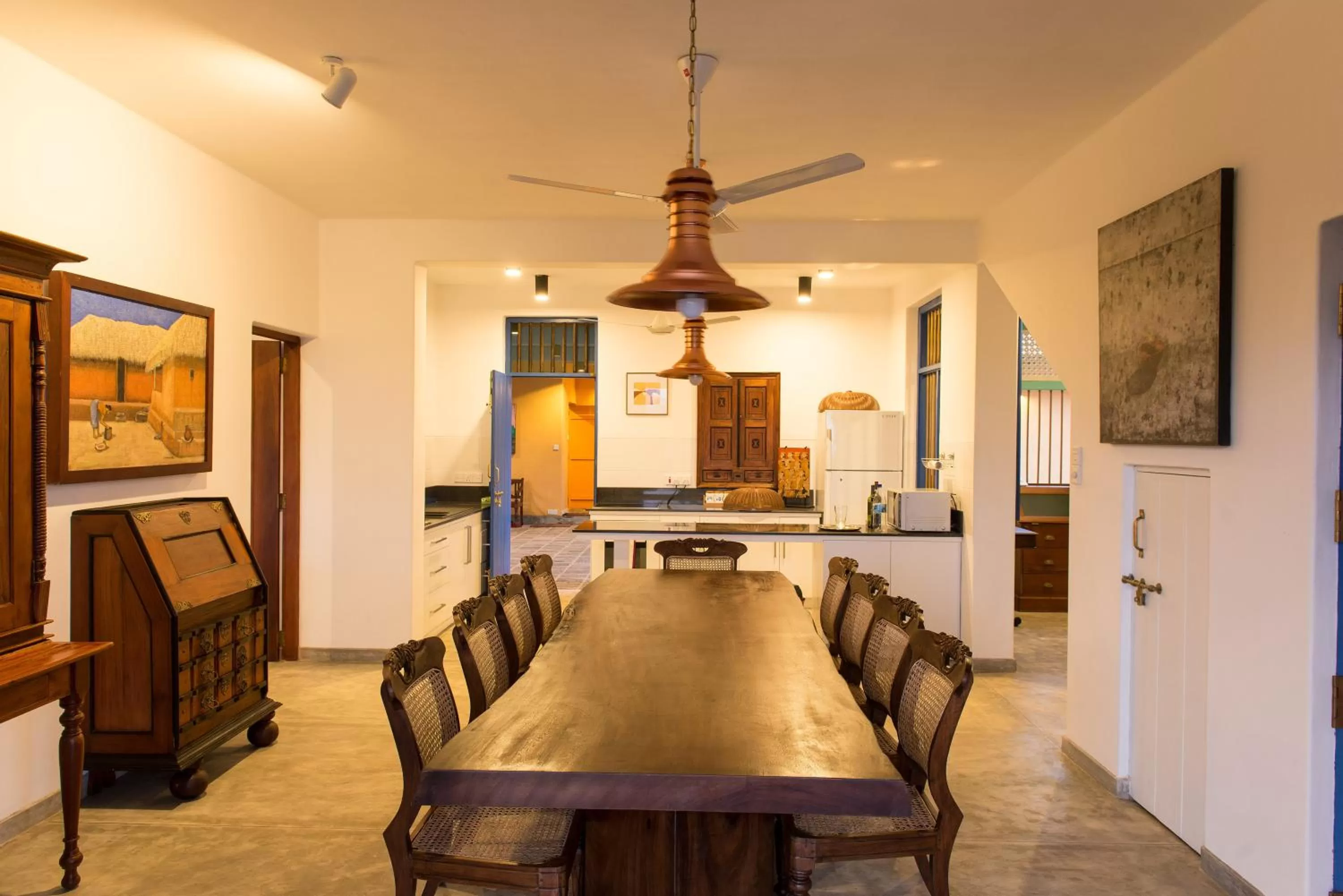 Restaurant/places to eat in Villa Atulya at Ocean's edge