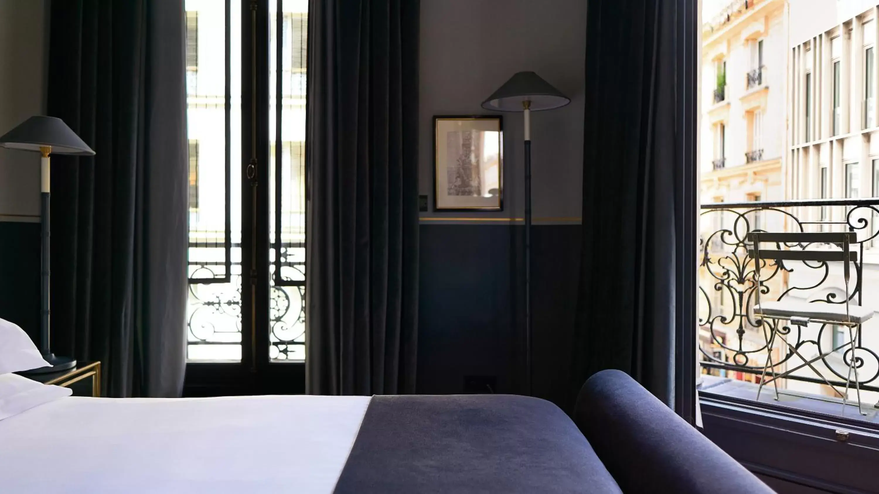 Balcony/Terrace, View in Monsieur George Hotel & Spa - Champs-Elysées